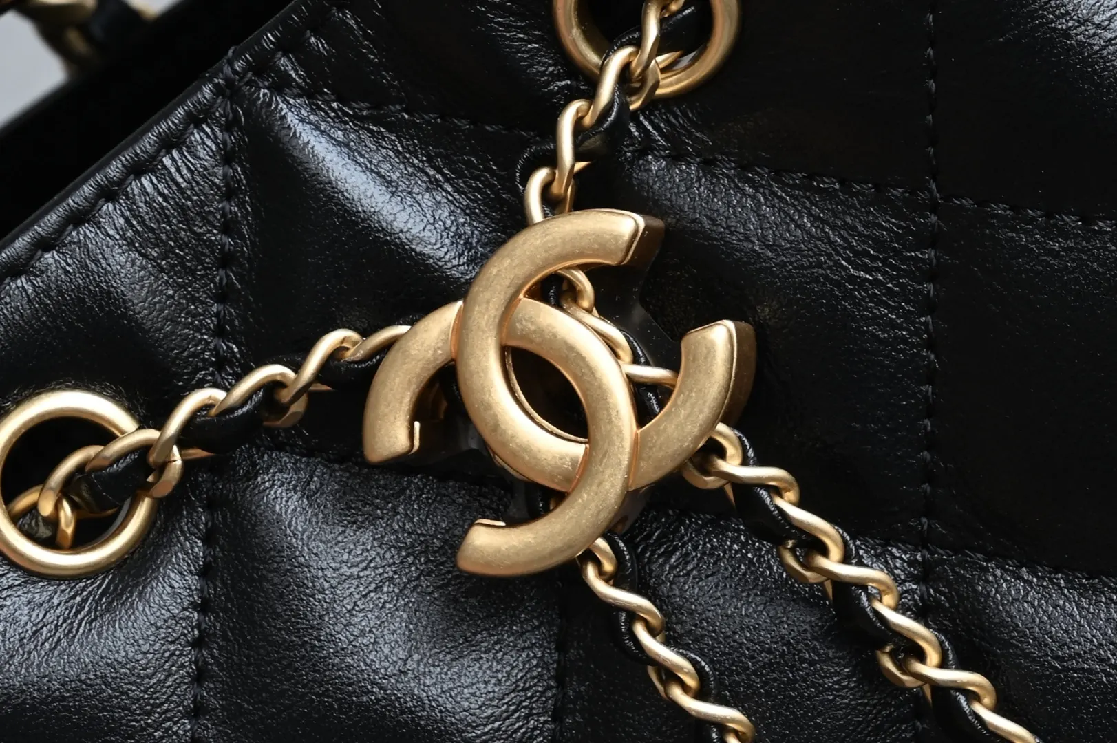 Black Hobo Shoulder Bag Vintage