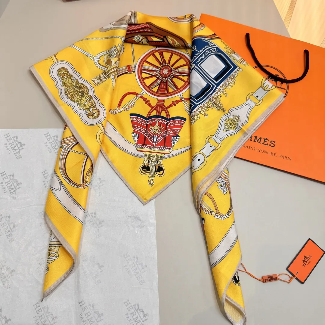 Hermès Scarf