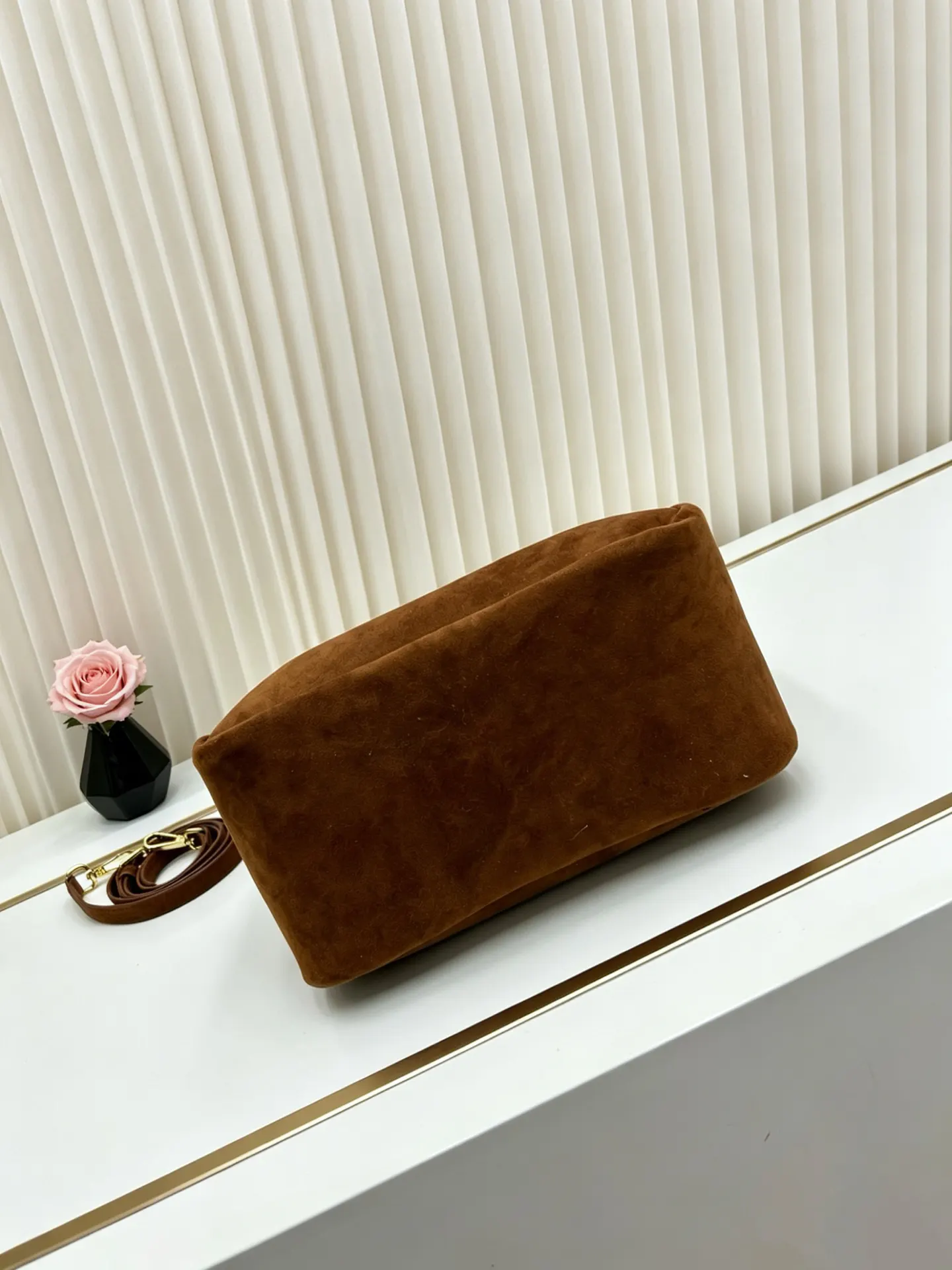 Prada 皮革 托特包 大容量托特款