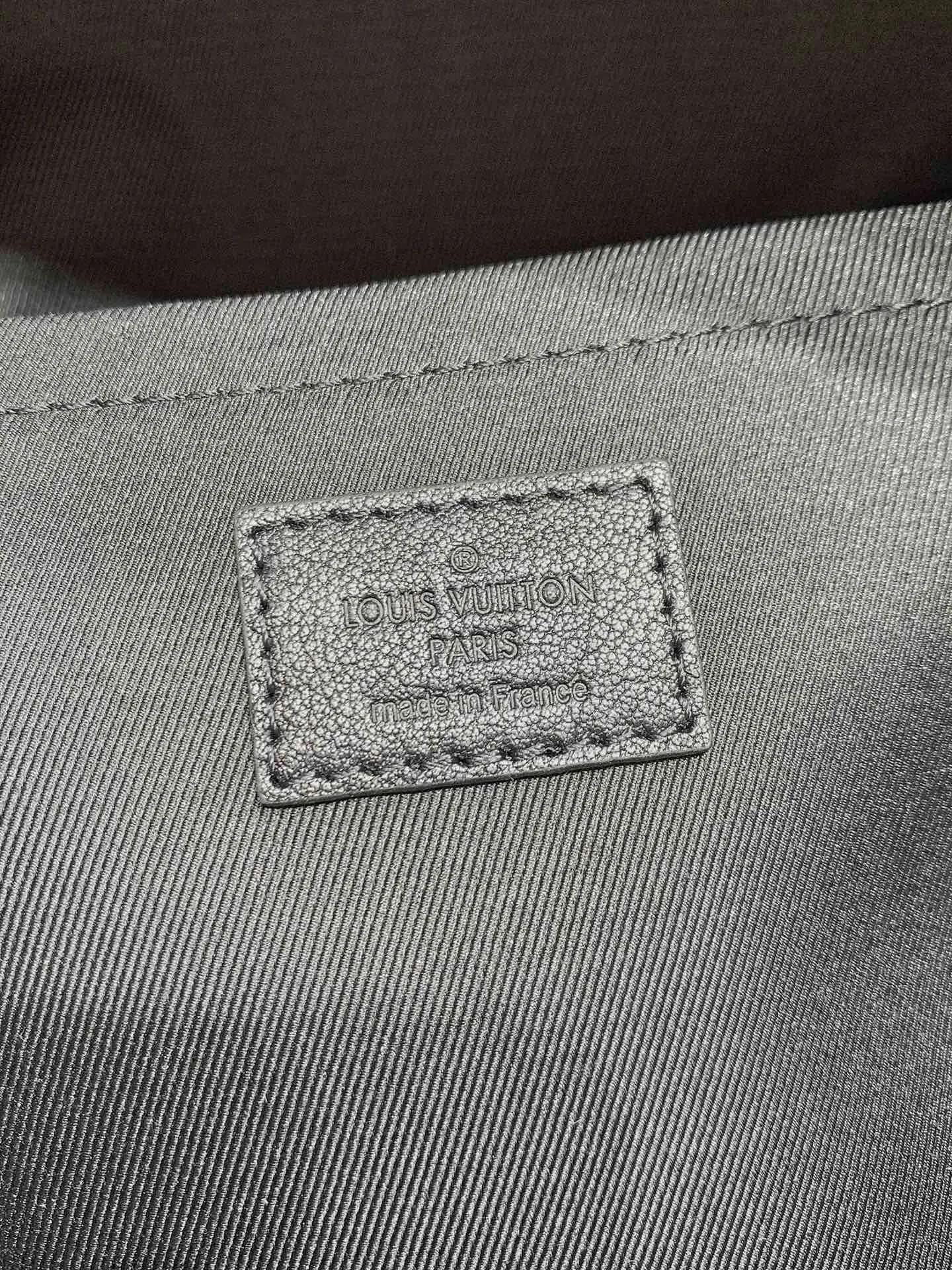 Louis Vuitton Backpack Image 9 Louis Vuitton Backpack Image 9