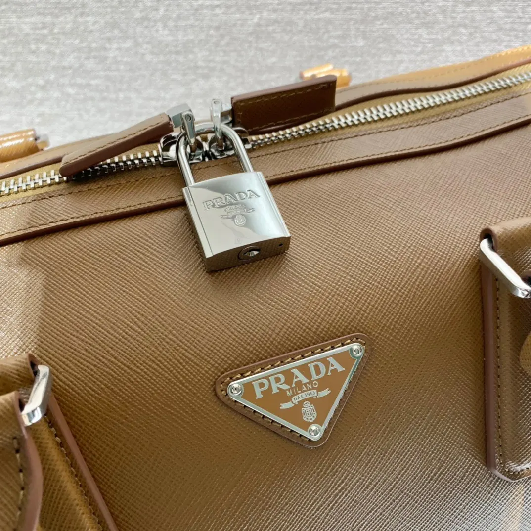 Black Fashion Item Travel