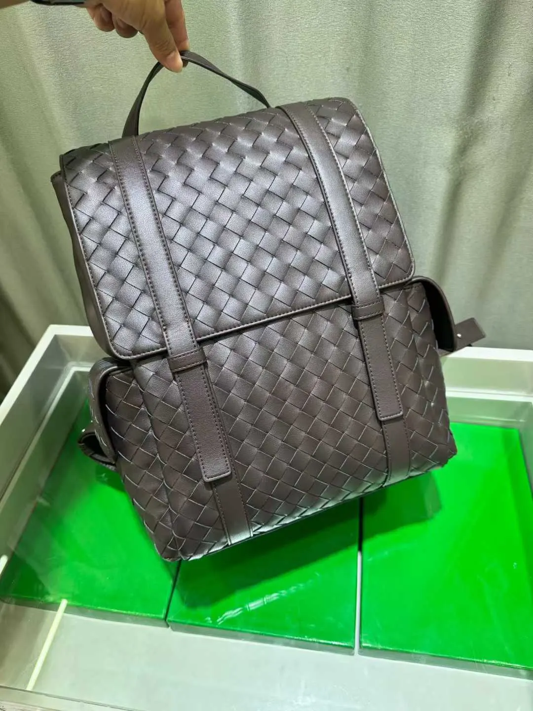 Bottega Veneta 小牛皮 雙肩包 实用雙肩款