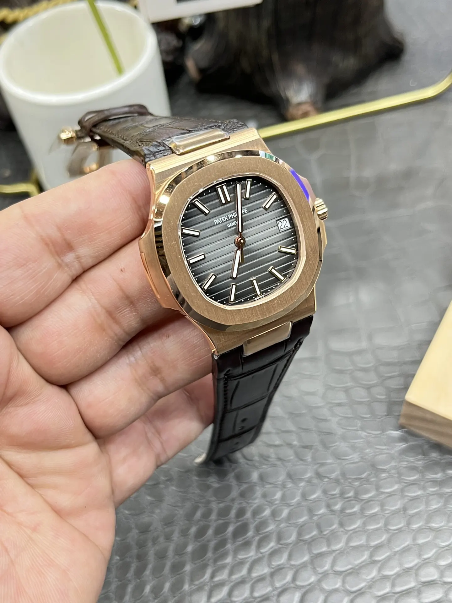 Patek Philippe 玫瑰金 鳄鱼皮 手表 经典腕表款