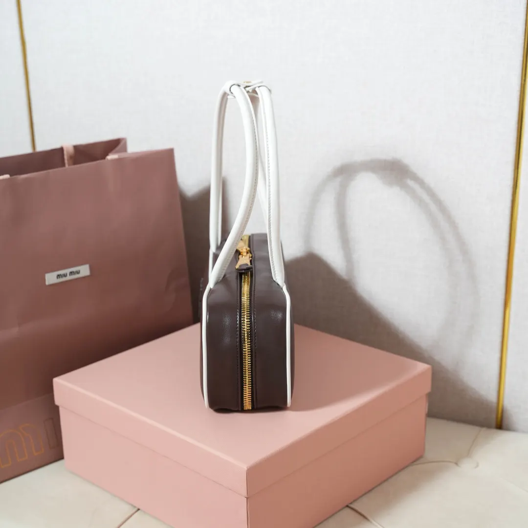Miu 小牛皮 手提包 通勤手提款