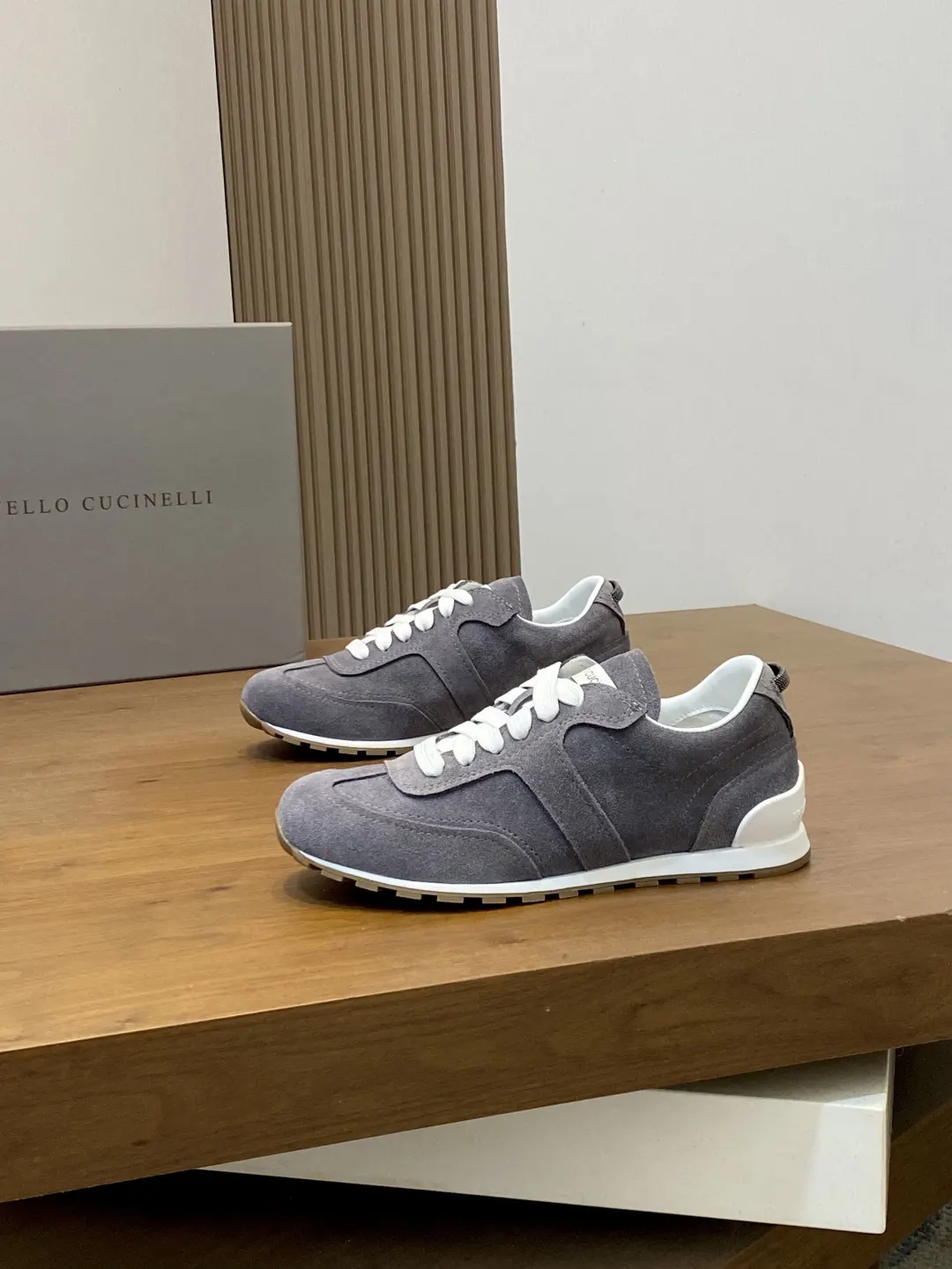 Brunello Cucinelli SS White Sneakers Casual Versatile Image 3 Brunello Cucinelli SS White Sneakers Casual Versatile Image 3