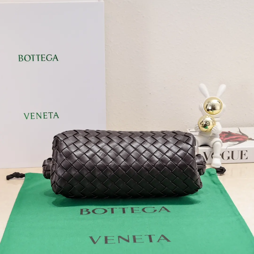 Bottega Veneta 羊皮 链条包 精致链条款