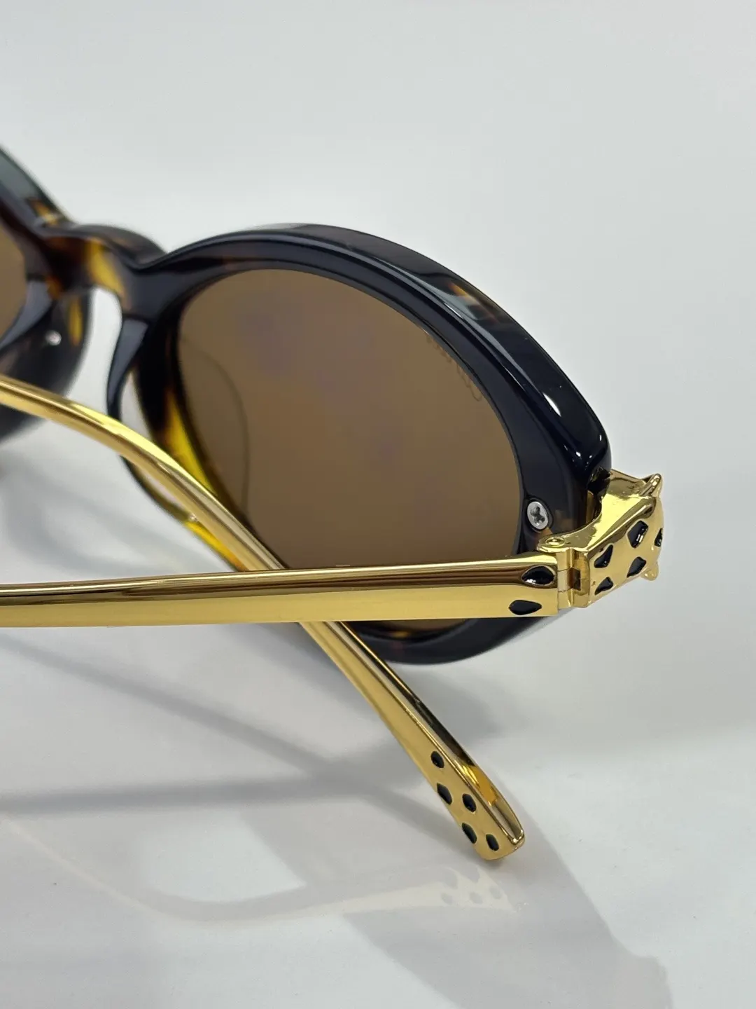 Cartier 墨镜 时尚防晒款 款12