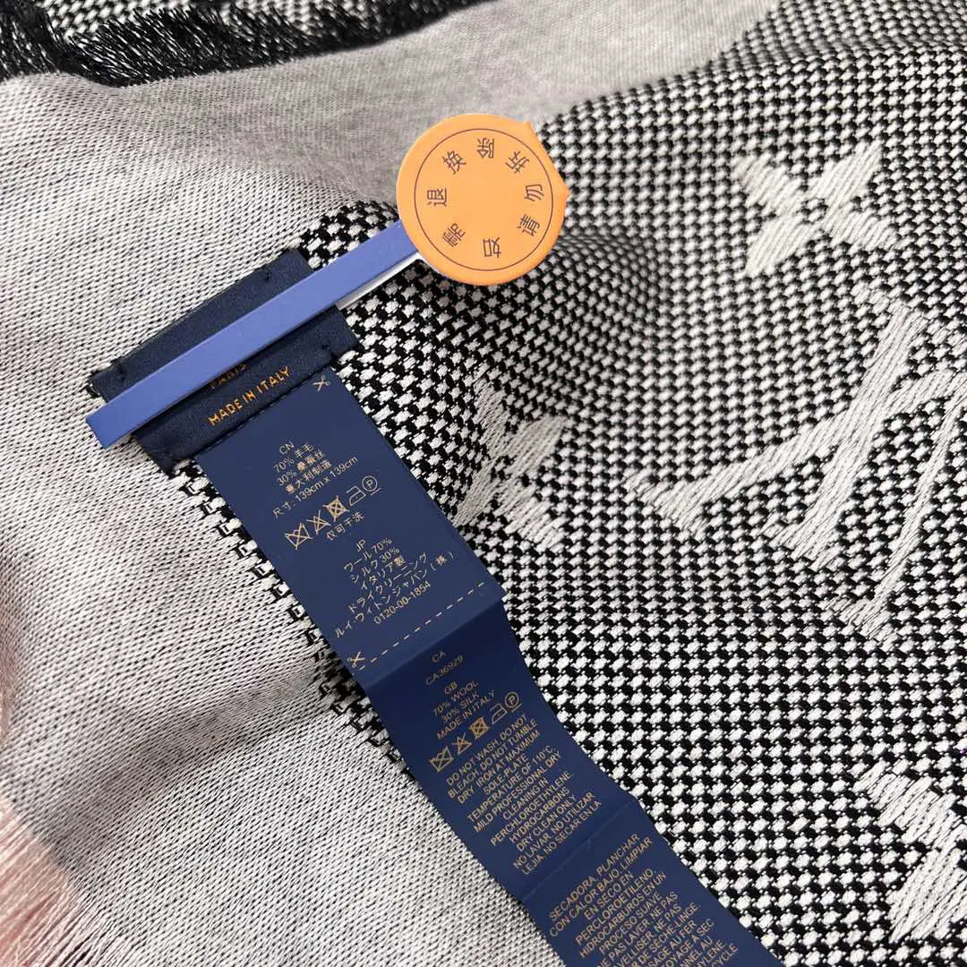 Louis Vuitton 羊毛 提花 Mo字母 披肩 保暖披肩 围巾