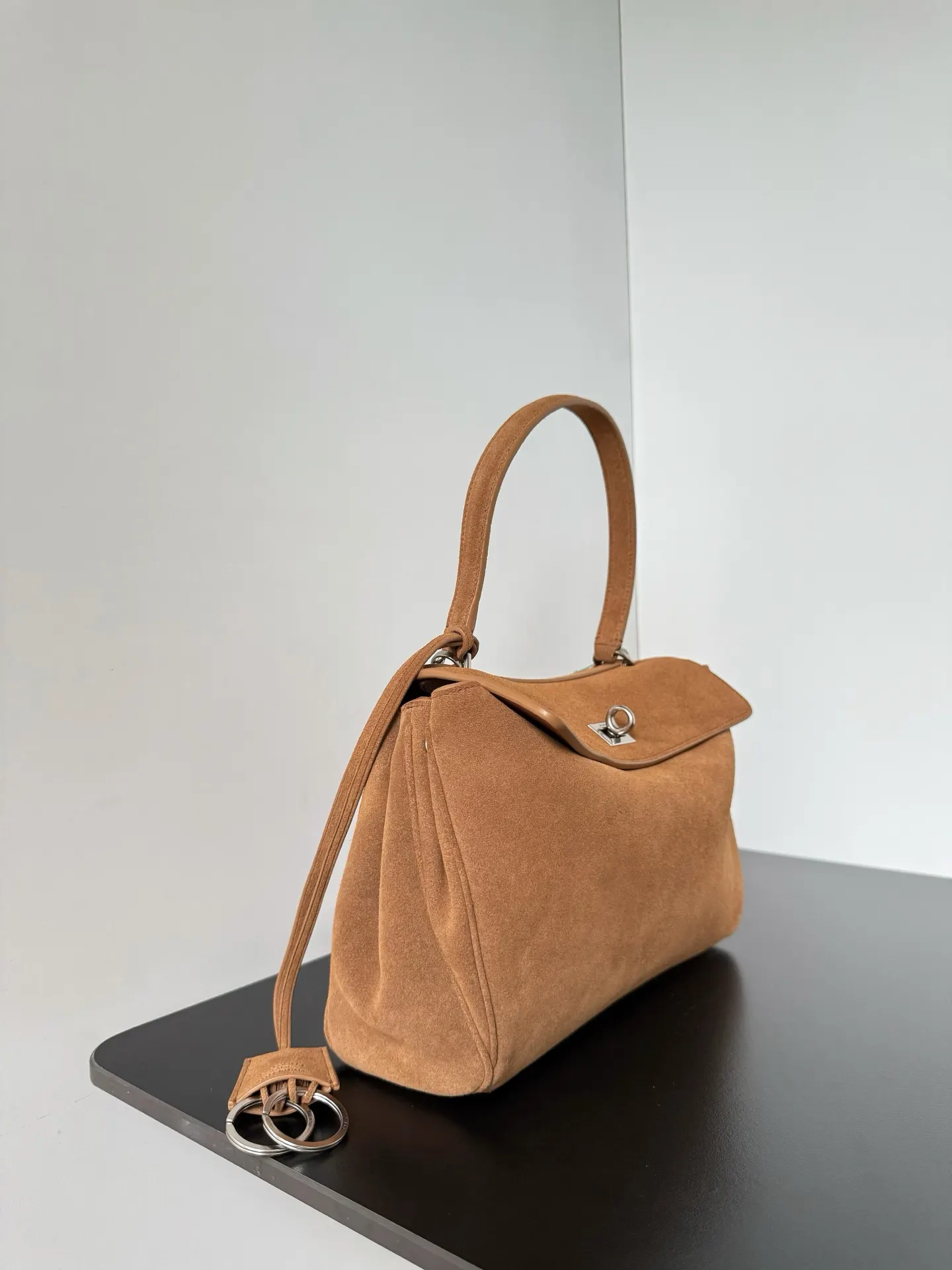 Balenciaga Rodeo 腋下包 簡約腋下(數字3) Balenciaga Rodeo 腋下包 簡約腋下(數字3)