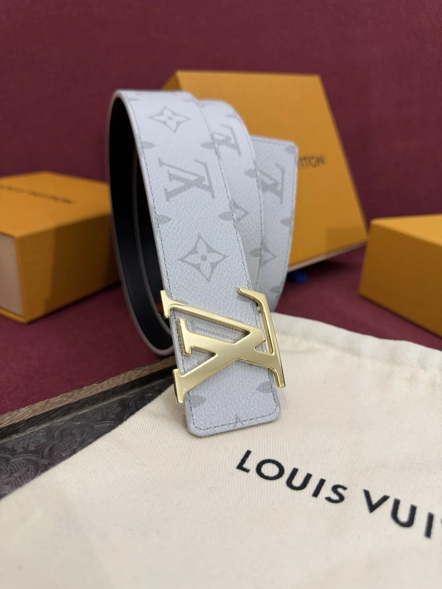 LV Green Double Sided Belt Business Casual | ORBUYBAG High-End Fashion Boutique