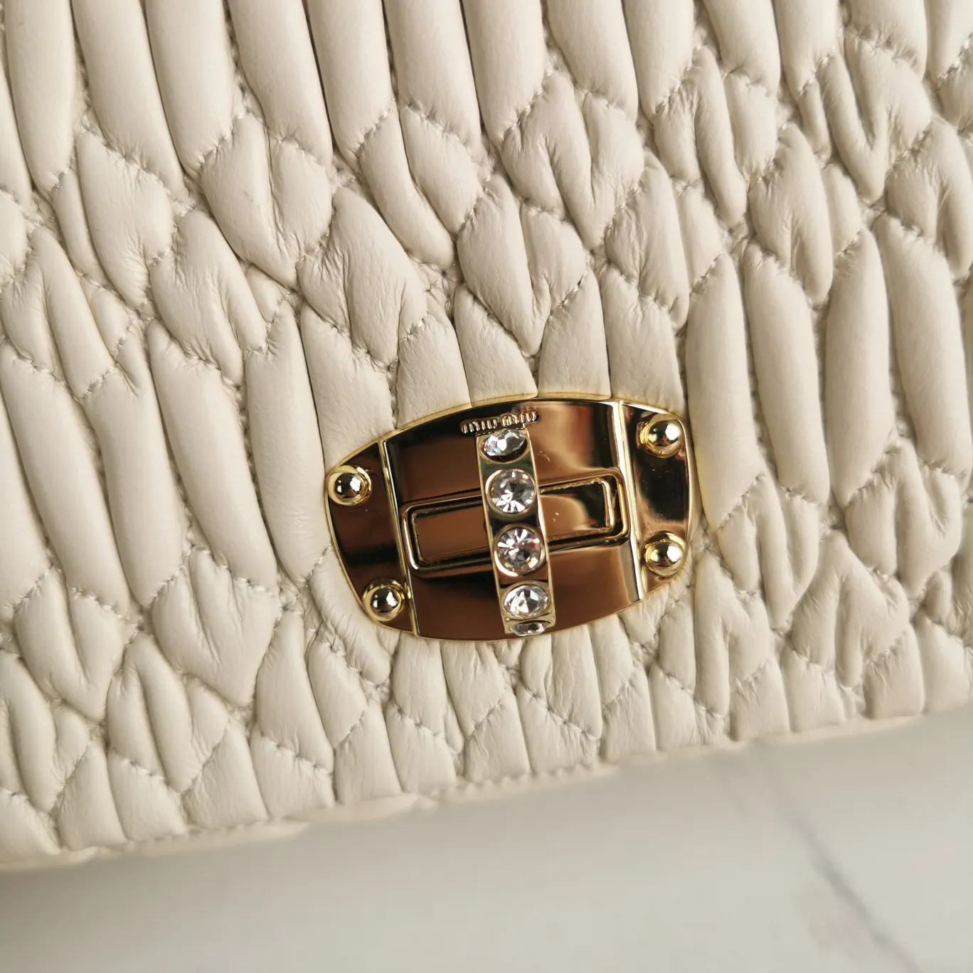 White Chain Bag