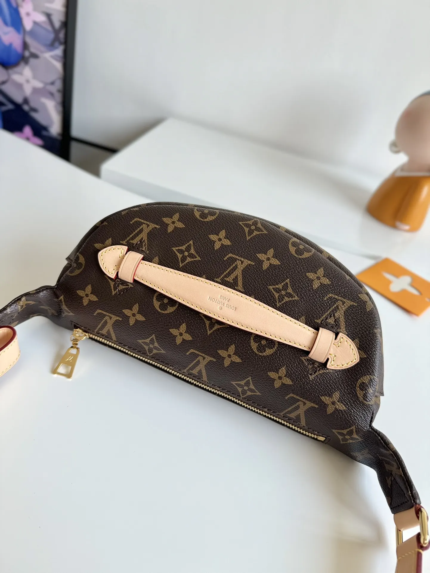 LV 帆布 『 』 BU AG腰包 实 休閒腰包款