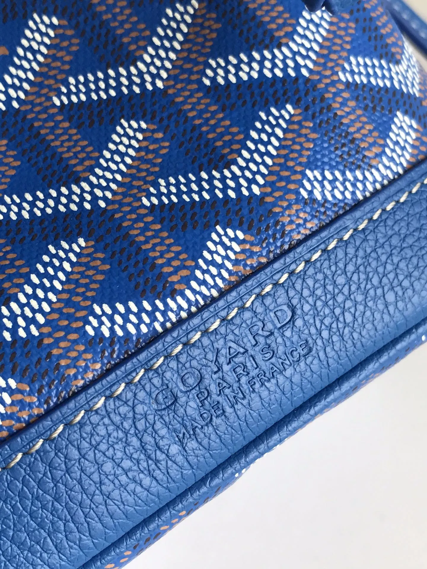 Goyard 皮革 × ×鼎鼎戈雅 水桶包 休闲水桶款
