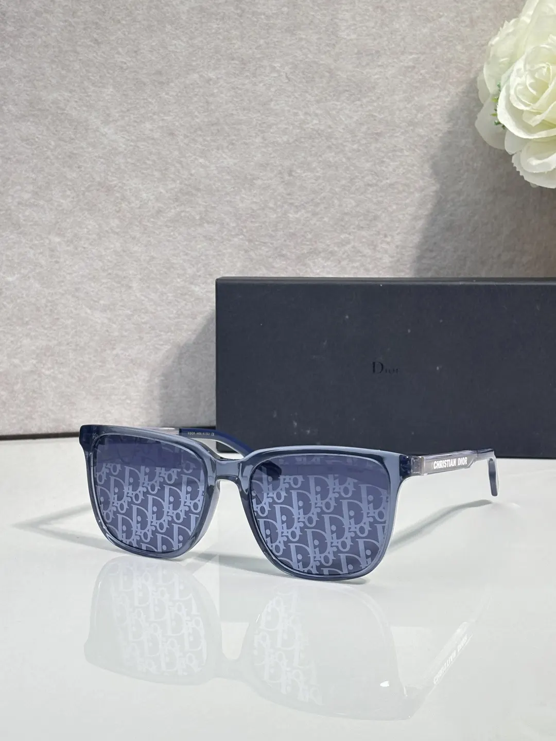 Dior Fashion Item Fashion