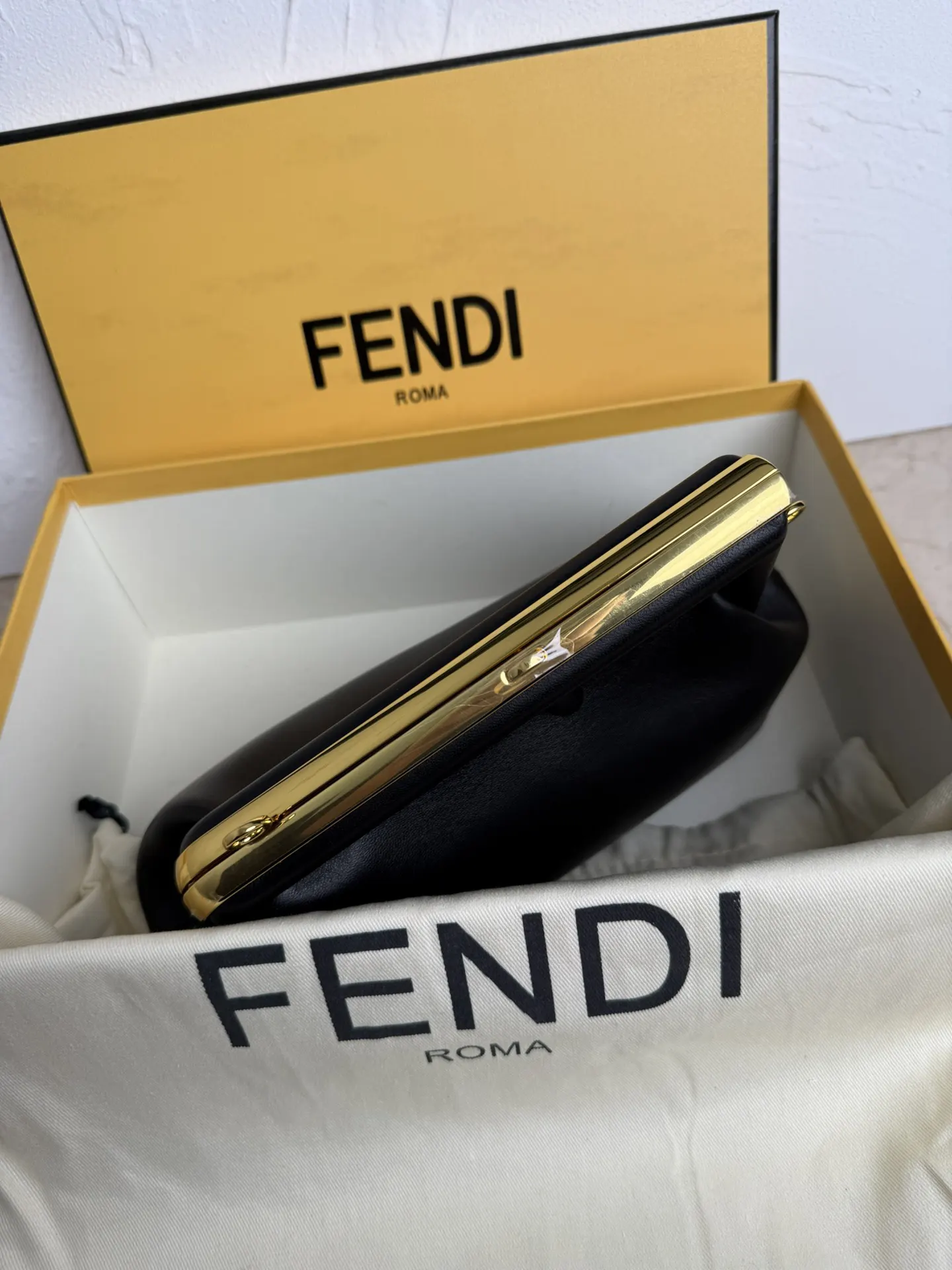 Fendi 粉色 金色 羊皮 手拿包 精致手拿款