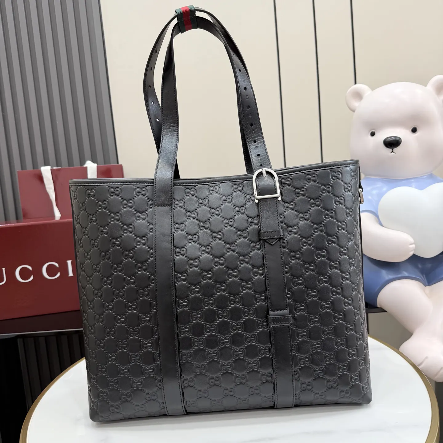 Gucci GG Emblem 黑色 皮革 托特包 大容量托特款