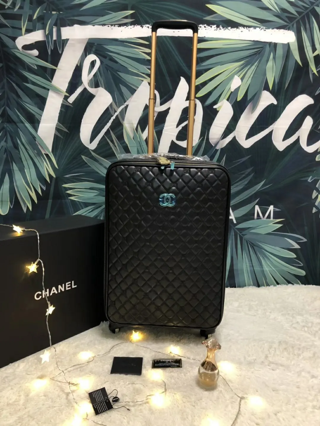 CHANEL 把 她 带上吧 伴你度过愉快的旅程 行李箱 旅行拉杆款 輕便出行款