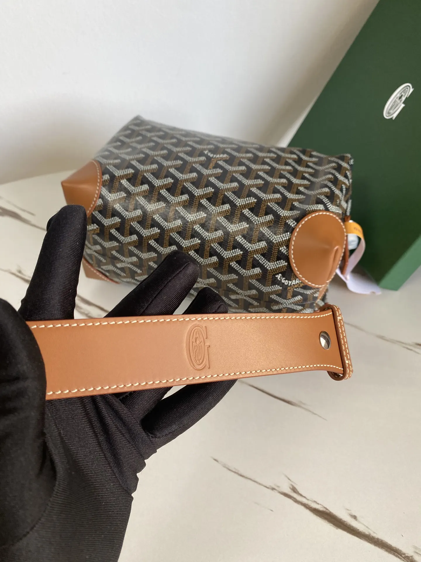 Cosmetic Pouch Leather