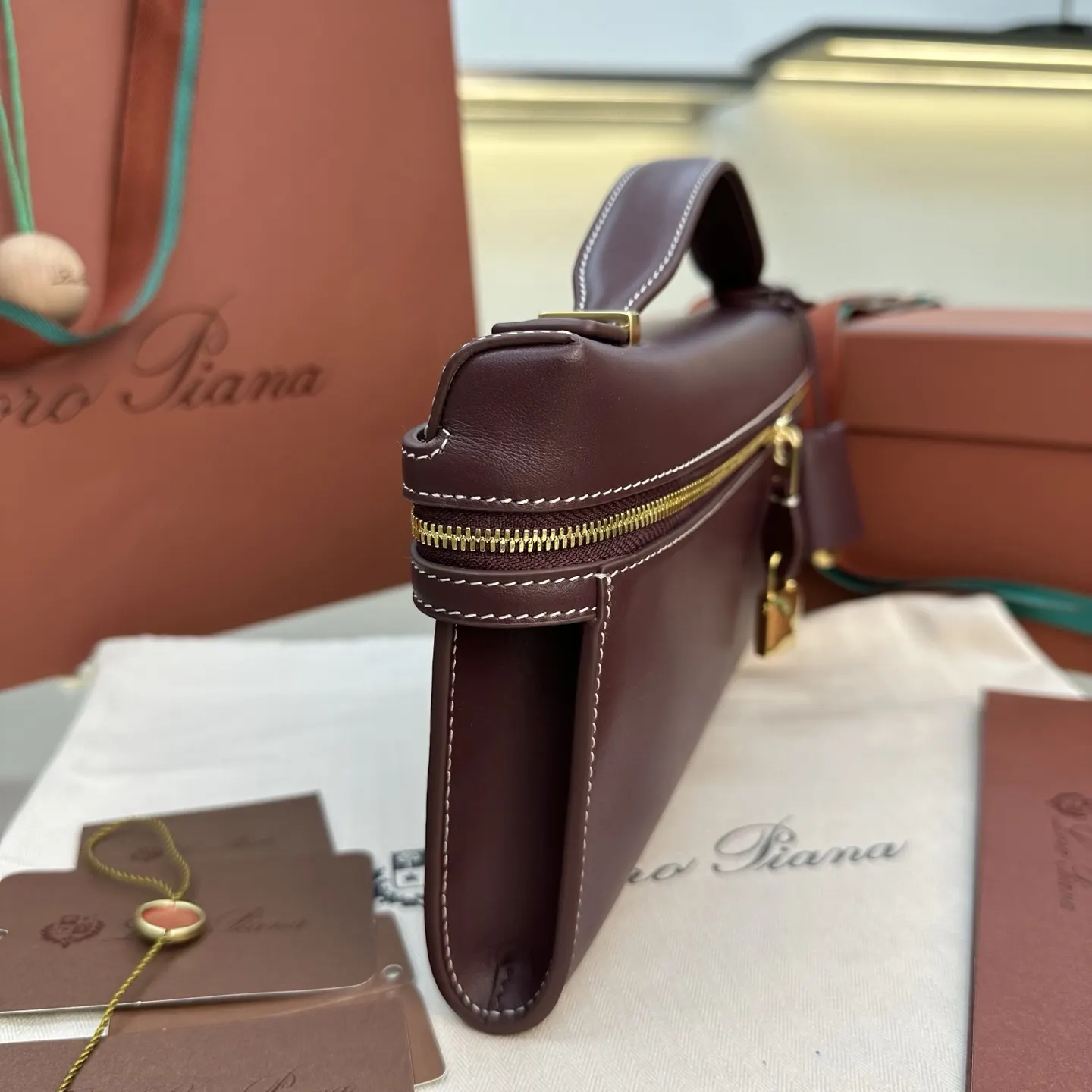 Saddle 牛皮 手拿包 精致手拿款