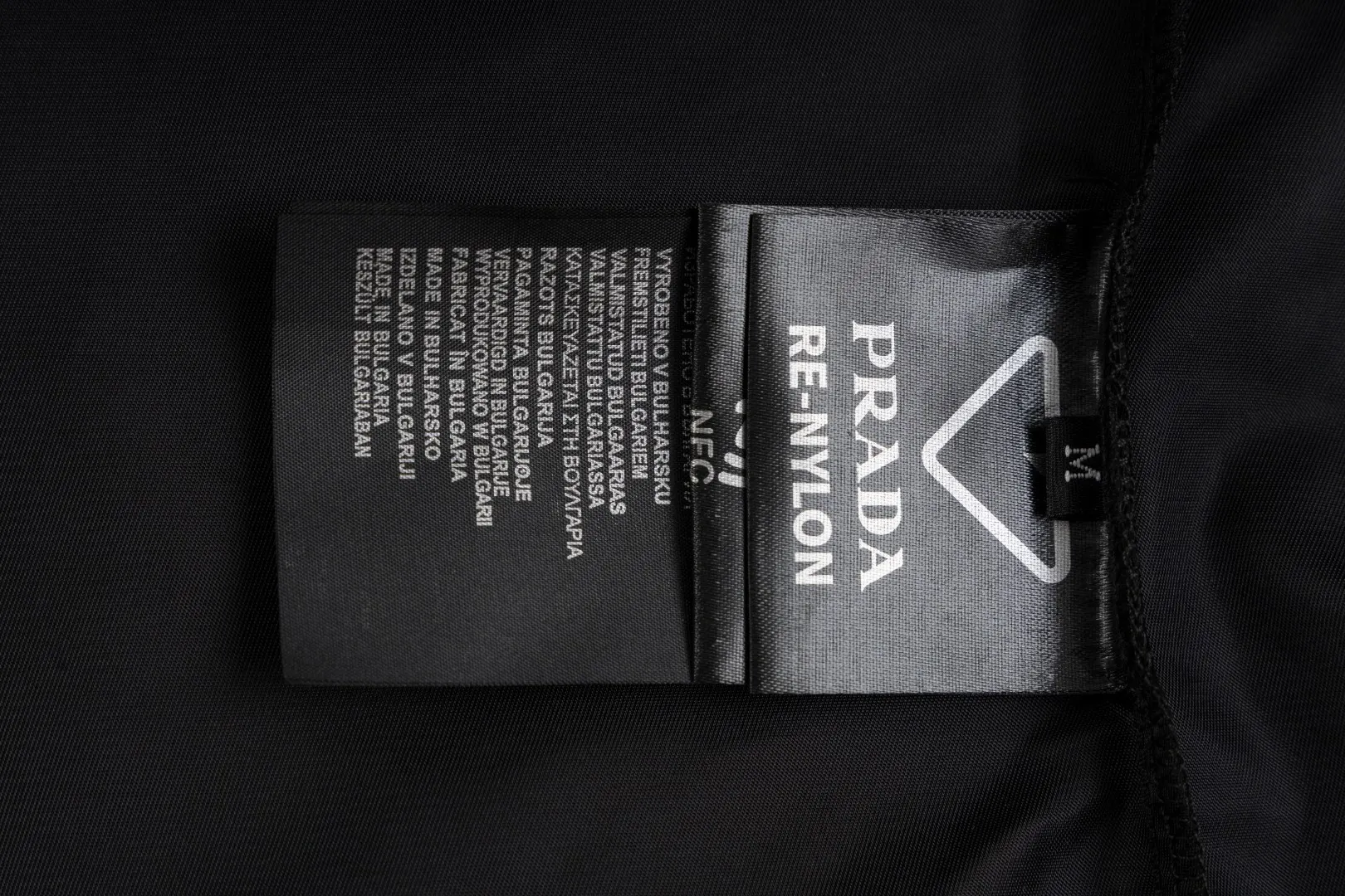 PRADA P321 Re-Nylon尼龙 三角标 衬衫 休闲百搭款