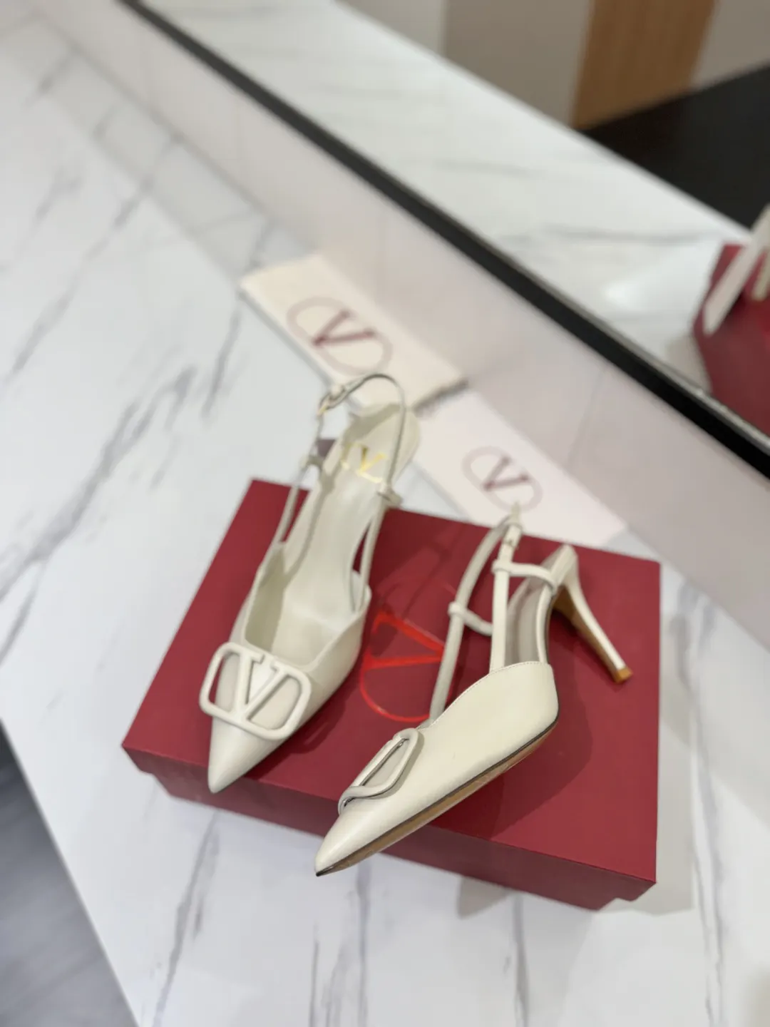 Valentino Image 5 Valentino Image 5