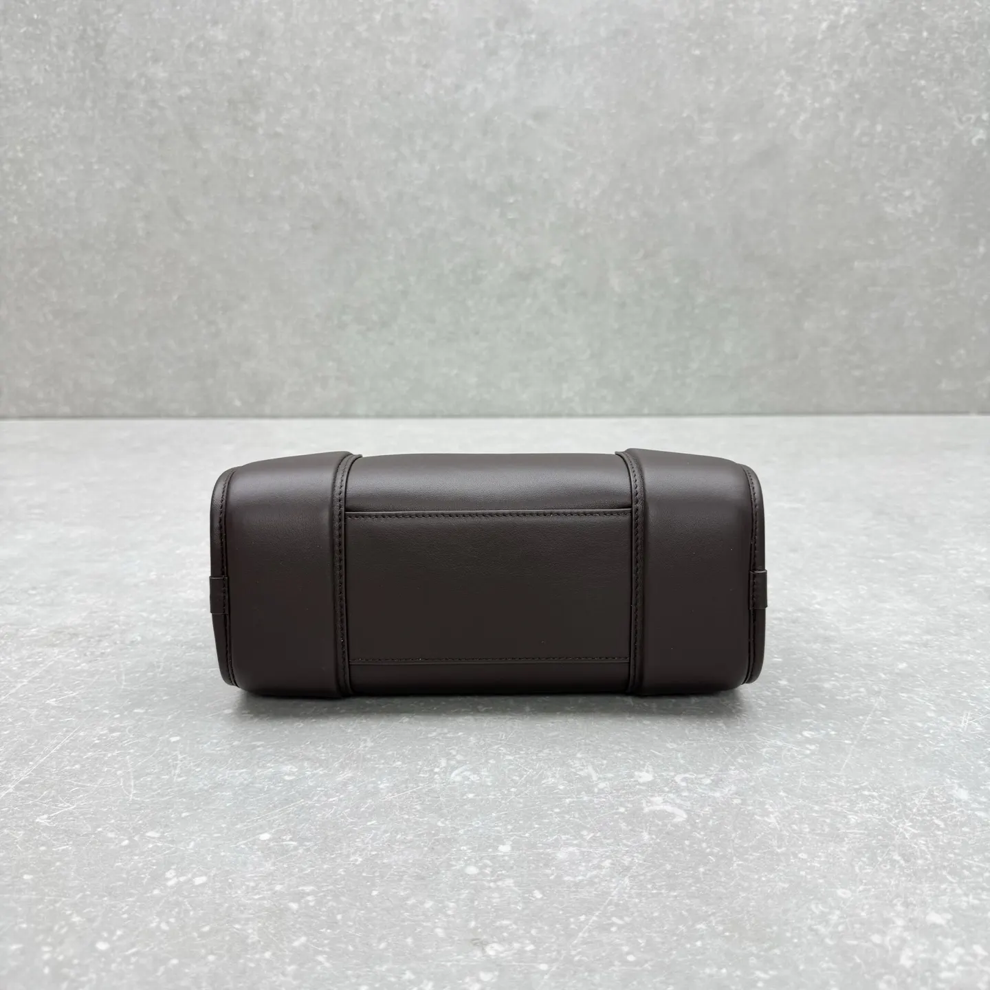 Loewe 皮革 ｛小全皮咖啡｝出 Amazona 手袋 斜背包 輕便斜挎款