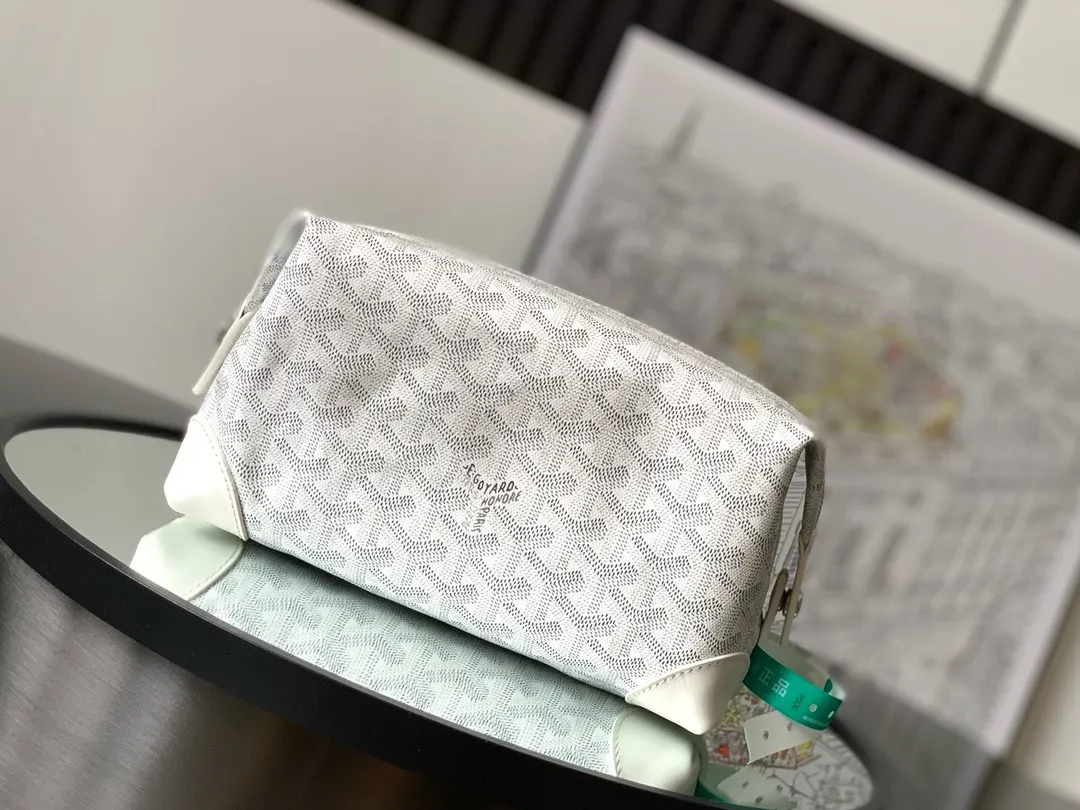 Cosmetic Pouch