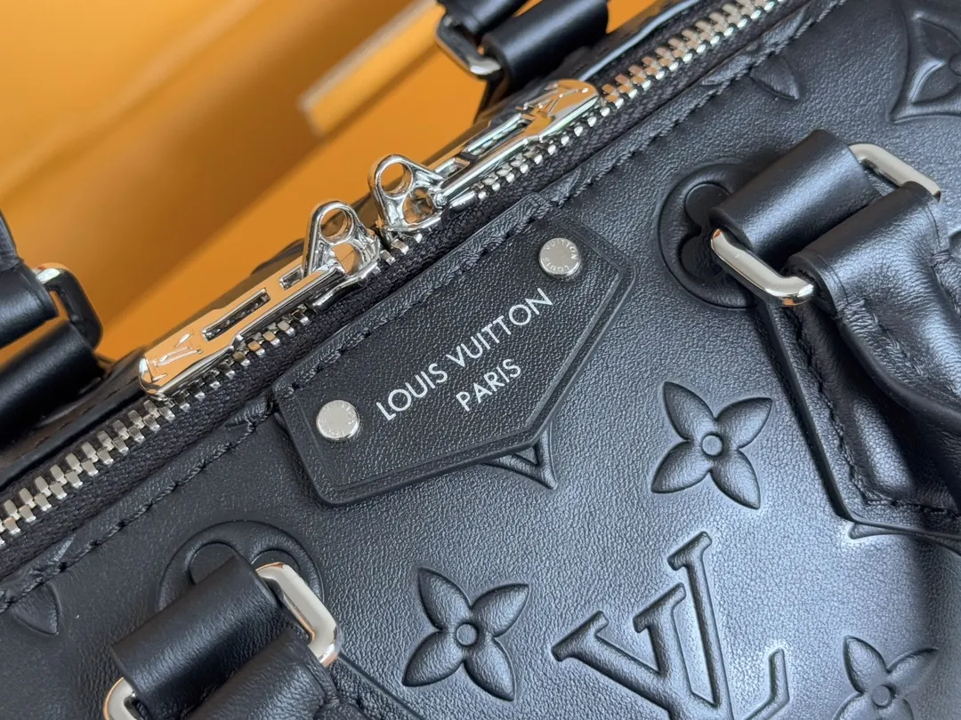 Chain Bag Leather