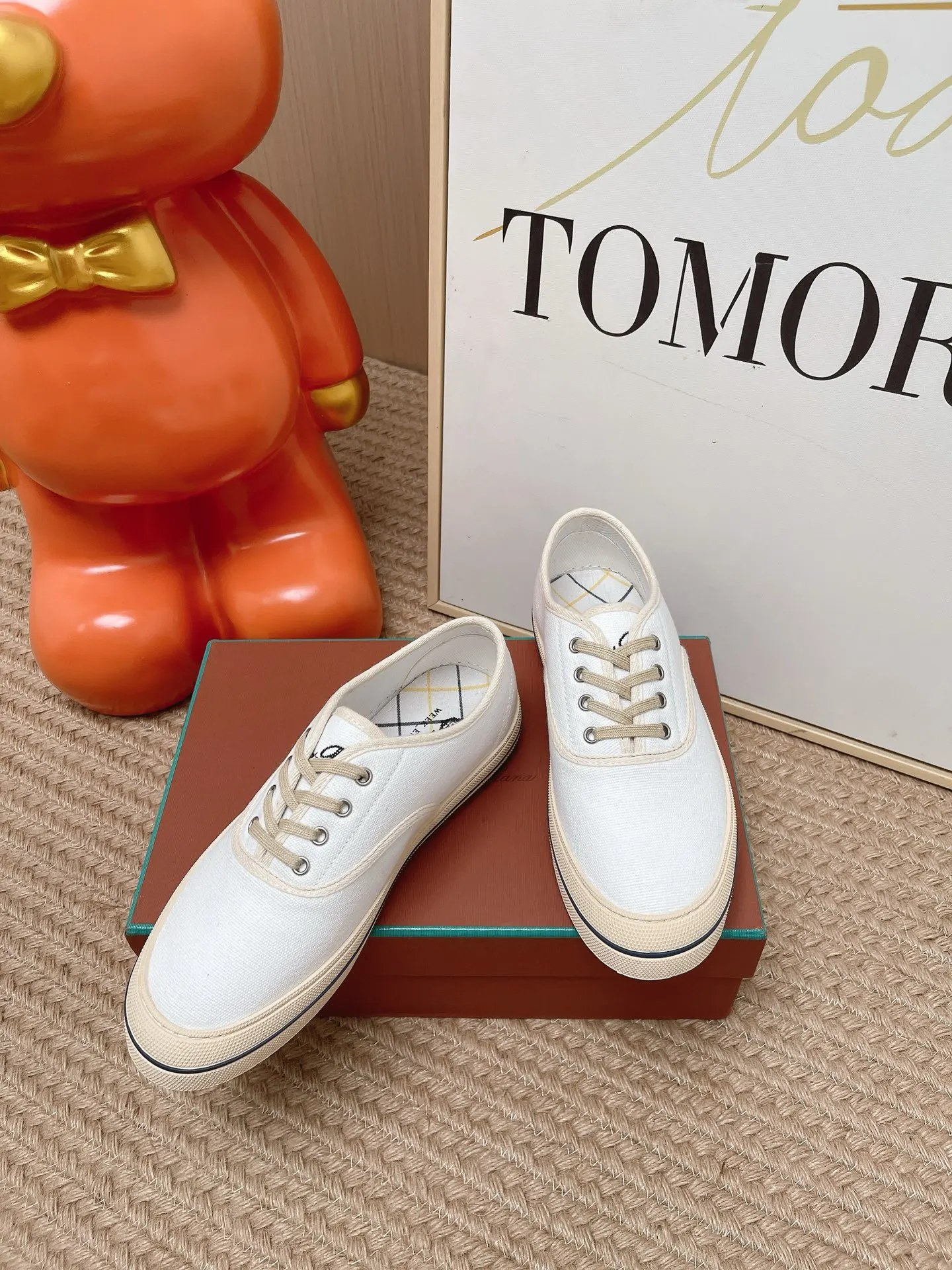 Loro Piana Sneakers Casual Versatile Image 4 Loro Piana Sneakers Casual Versatile Image 4