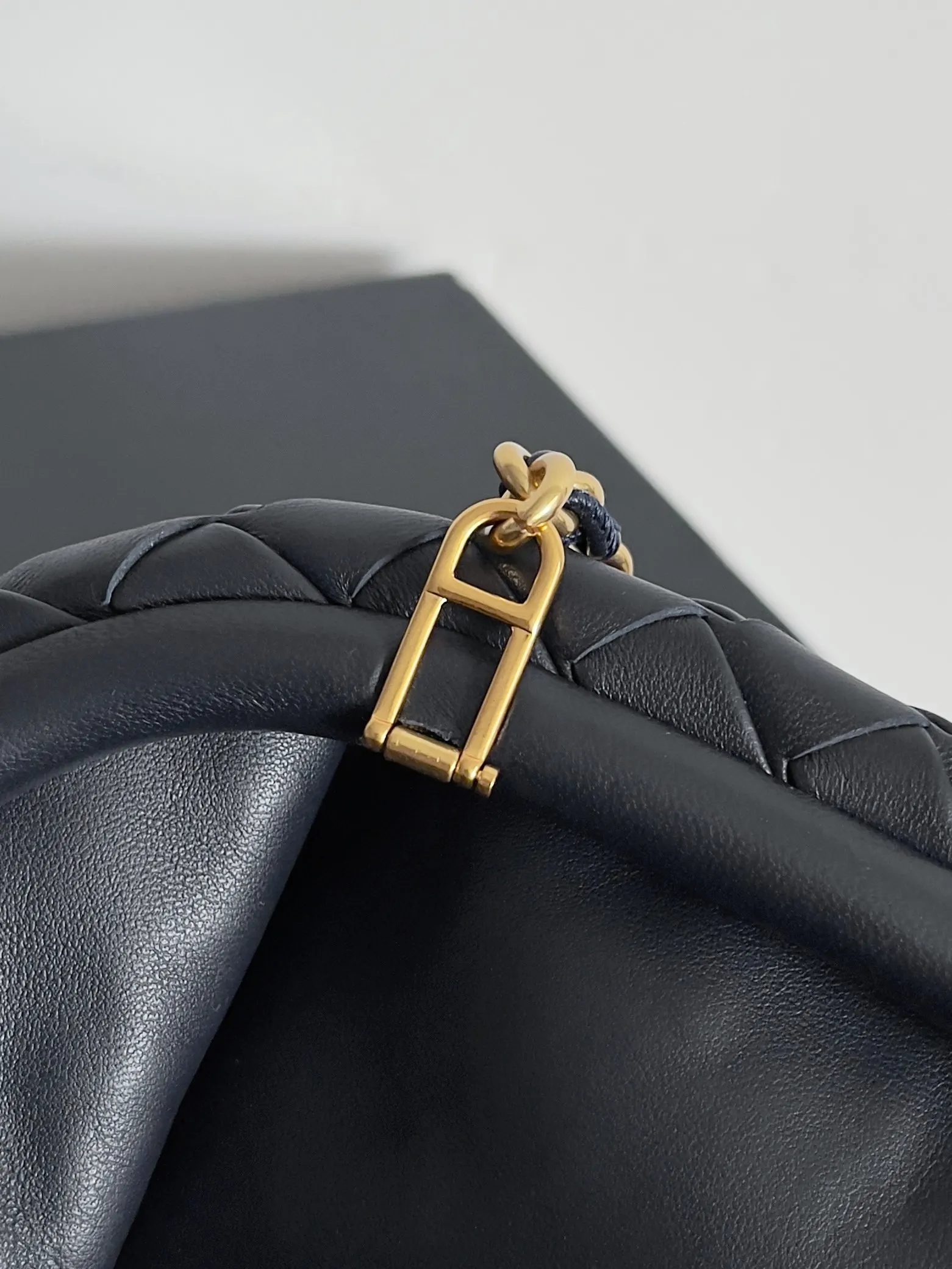 Bottega Veneta 链条包 精致链条款