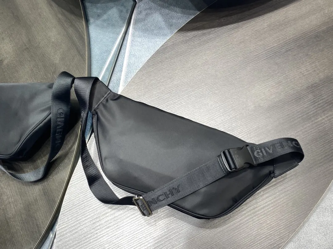 Givenchy 黑色 帆布 腰包 休閒腰包款
