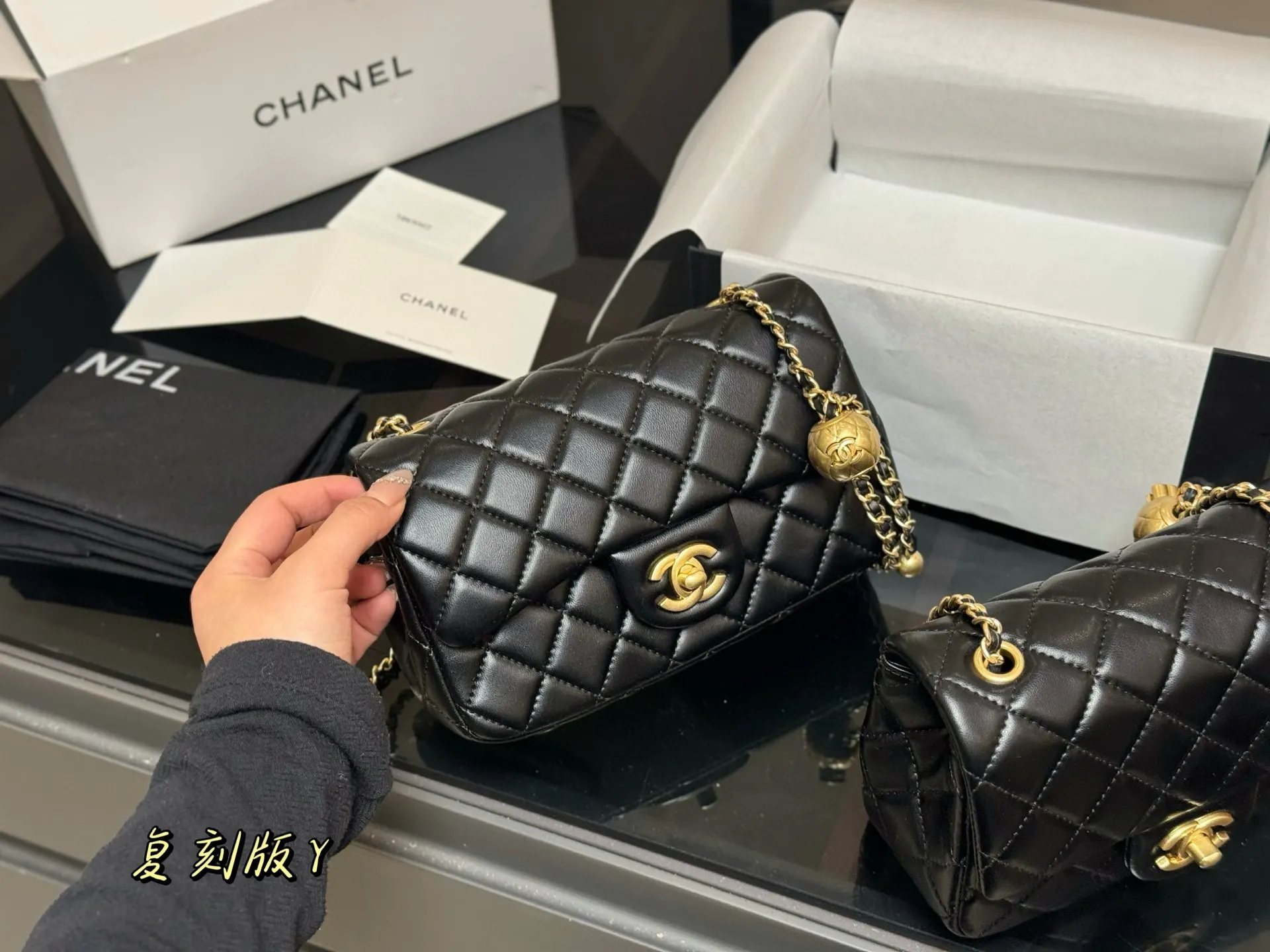 CHANEL 金球方胖 斜挎包 轻便斜挎款