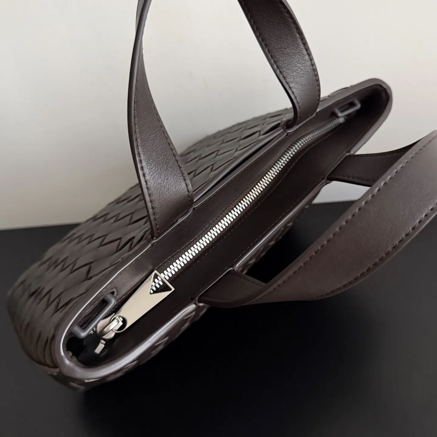 Bottega Veneta 牛皮 托特包 大容量托特款