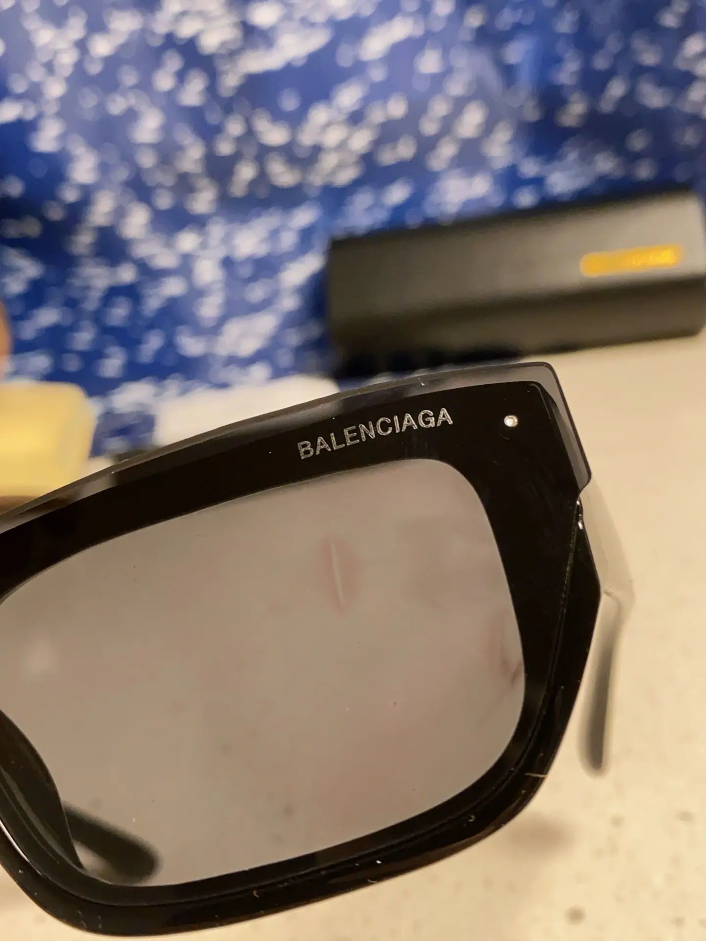 Balenciaga 太阳镜 精致搭配