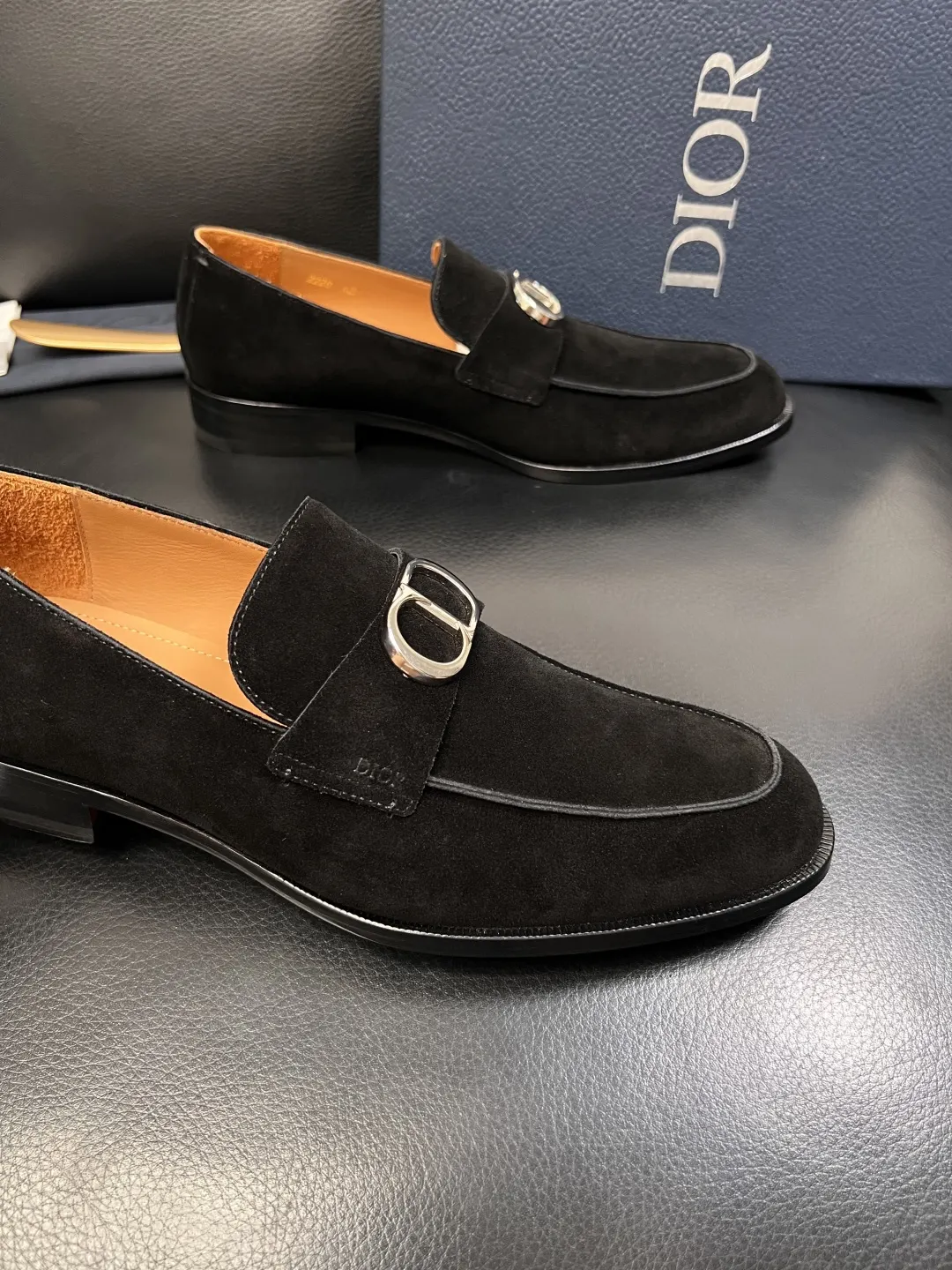 Dior Lady Dior 黑色藤格纹手提斜挎包 金属扣款