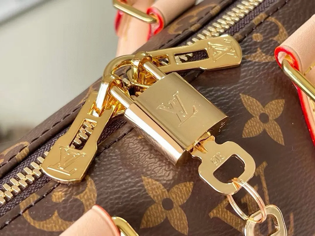 LV Speedy red handbag Image 5 LV Speedy red handbag Image 5