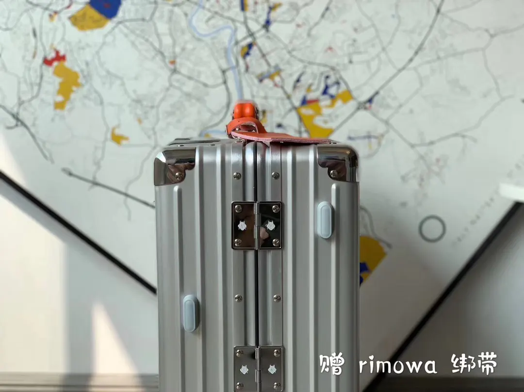 Silver Suitcase Travel Lightweight