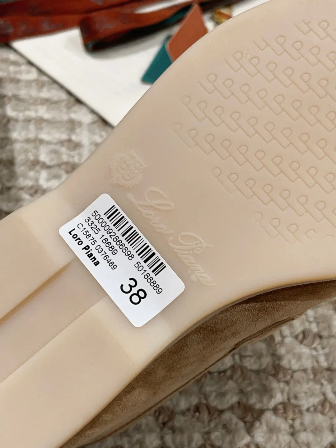 Loro Piana SS 運動鞋 休閒百搭款(數字2) Loro Piana SS 運動鞋 休閒百搭款(數字2)