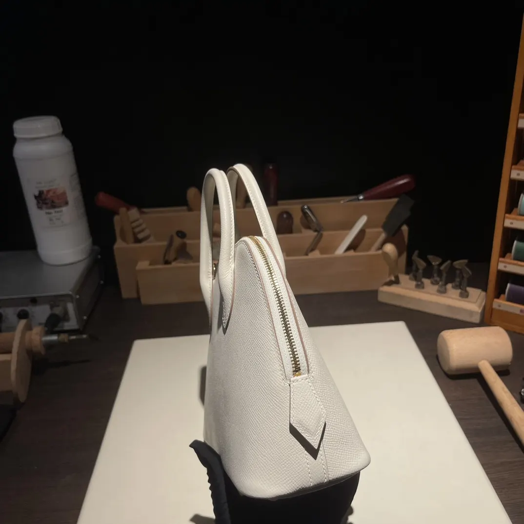 Hermès Bolide 奶昔白 Epsom掌纹牛皮 手提包 25cm