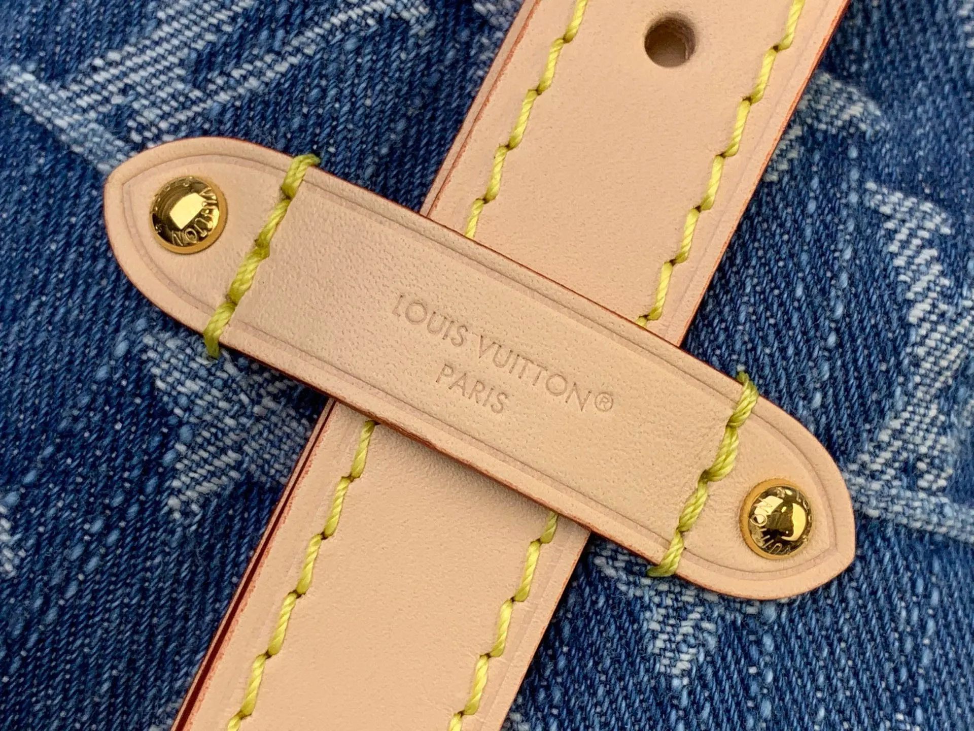 LV CarryAll 帆布 手拿包 精致手拿款(數字9) LV CarryAll 帆布 手拿包 精致手拿款(數字9)