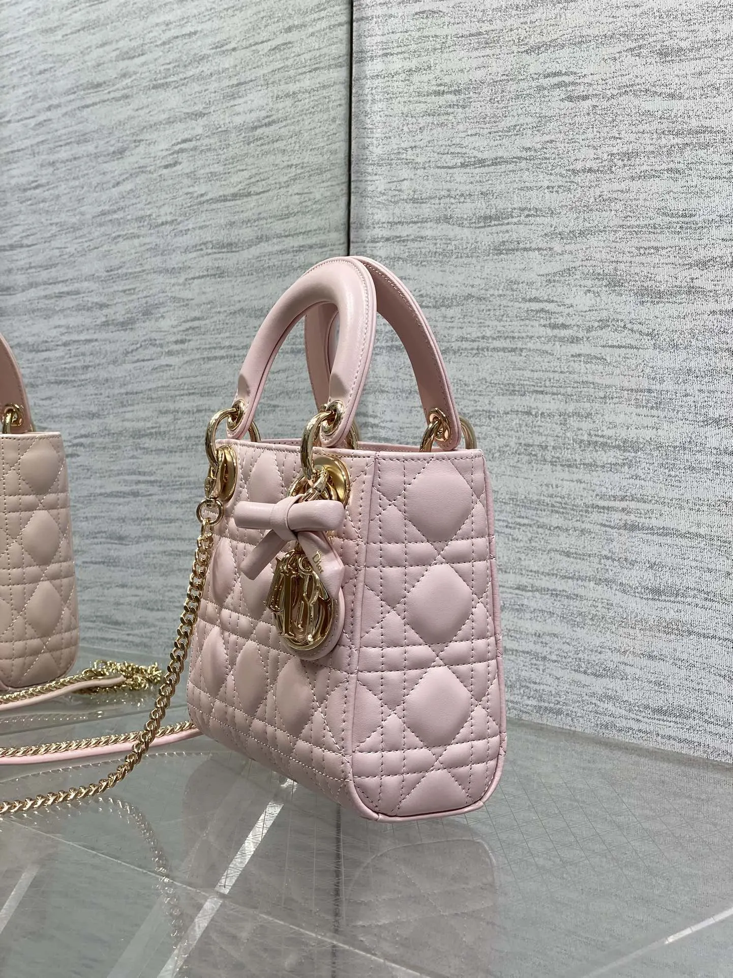 Dior Lady Dior Lady 柔粉色手袋 手提斜挎 复古