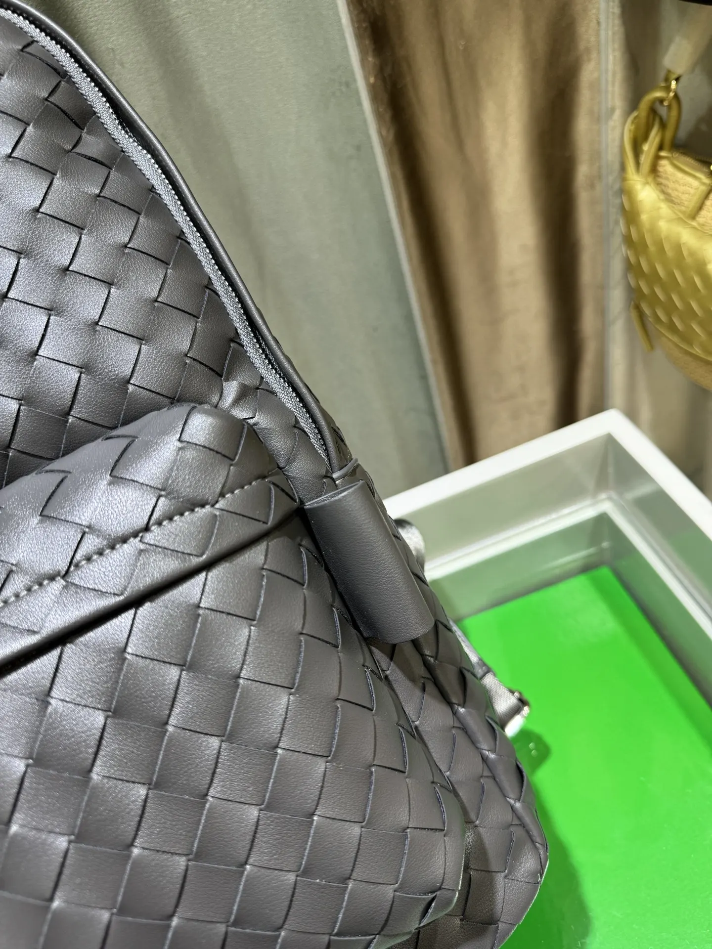 Bottega Veneta 小牛皮 雙肩包 实用雙肩款
