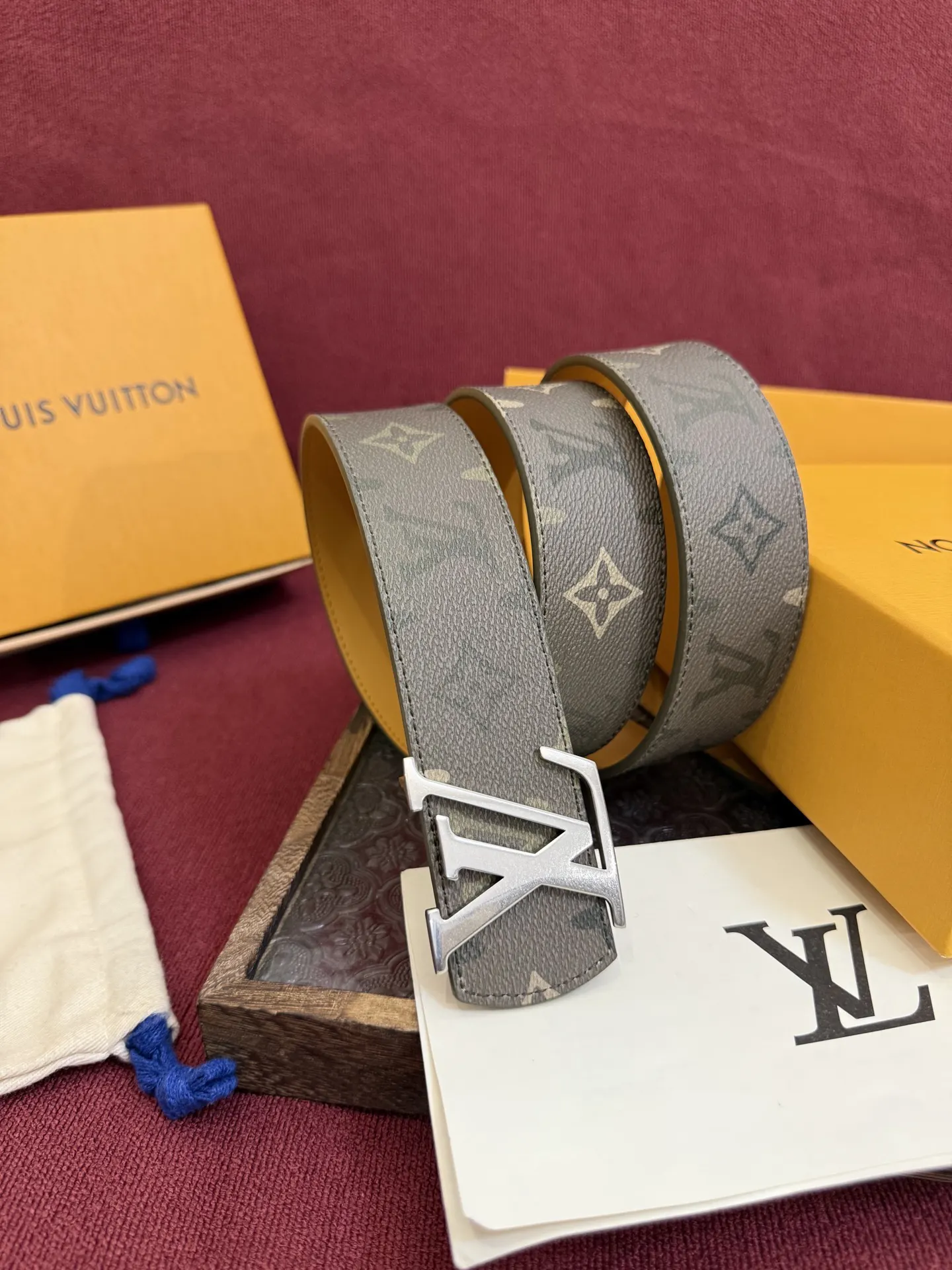 LV Green Silver Color Scheme Double Sided Belt Business Casual | ORBUYBAG High-End Fashion Boutique