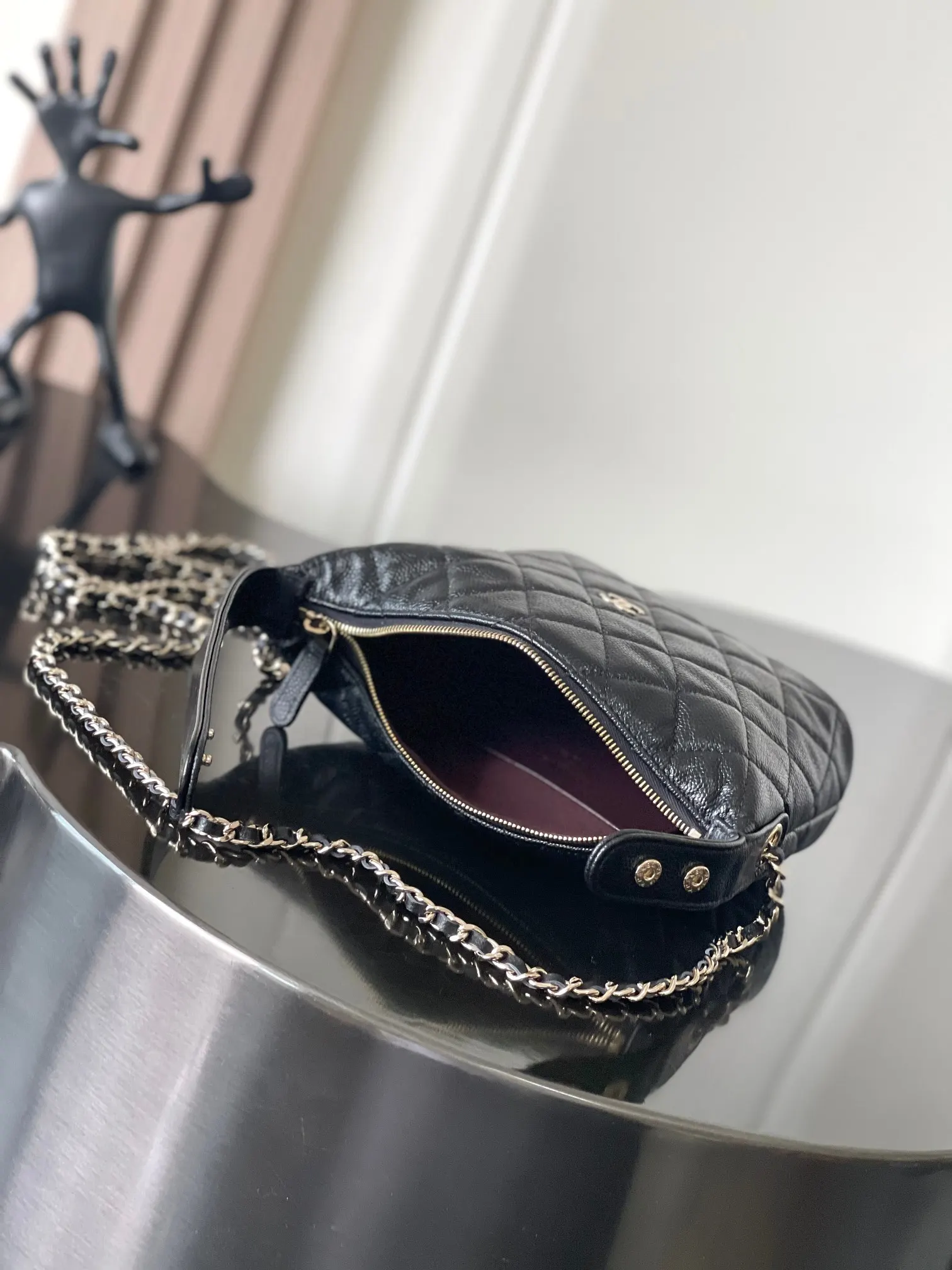 Chanel 魚子醬牛皮19 Bag鏈條包 單肩斜挎(數字7) Chanel 魚子醬牛皮19 Bag鏈條包 單肩斜挎(數字7)