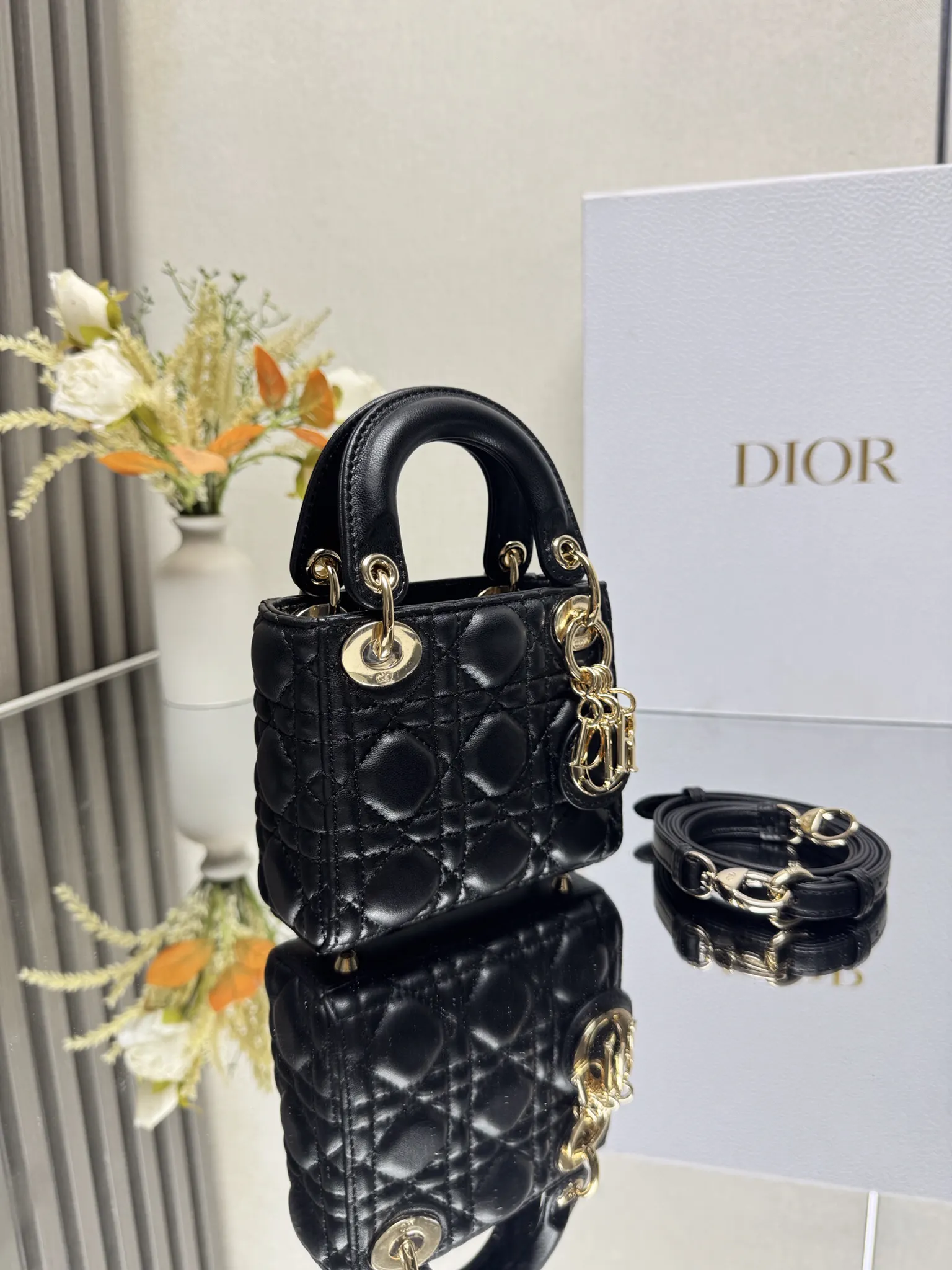 金色 羊皮 超迷你戴妃包三格 Dɪᴏʀ ʟᴀᴅʏ Mɪᴄʀᴏ 收納包 旅行收納款