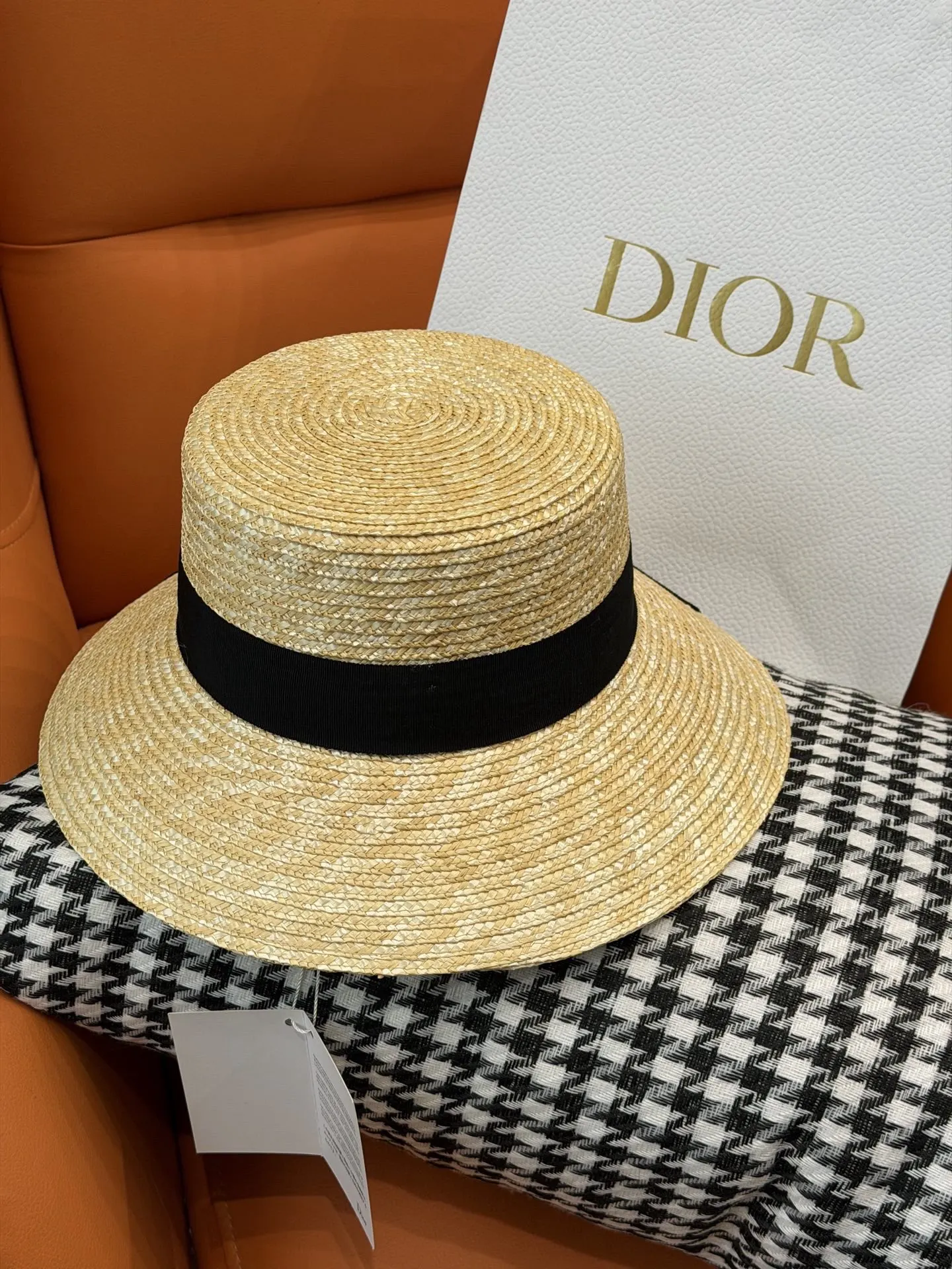 Dior 草编渔夫帽 黑色饰带 帽子