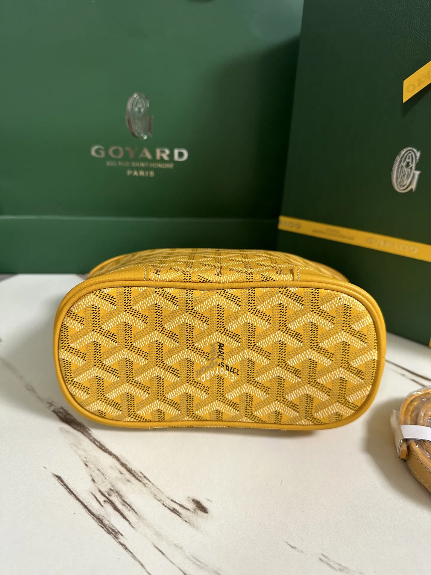 Goyard Yellow Shoulder Bag Leather