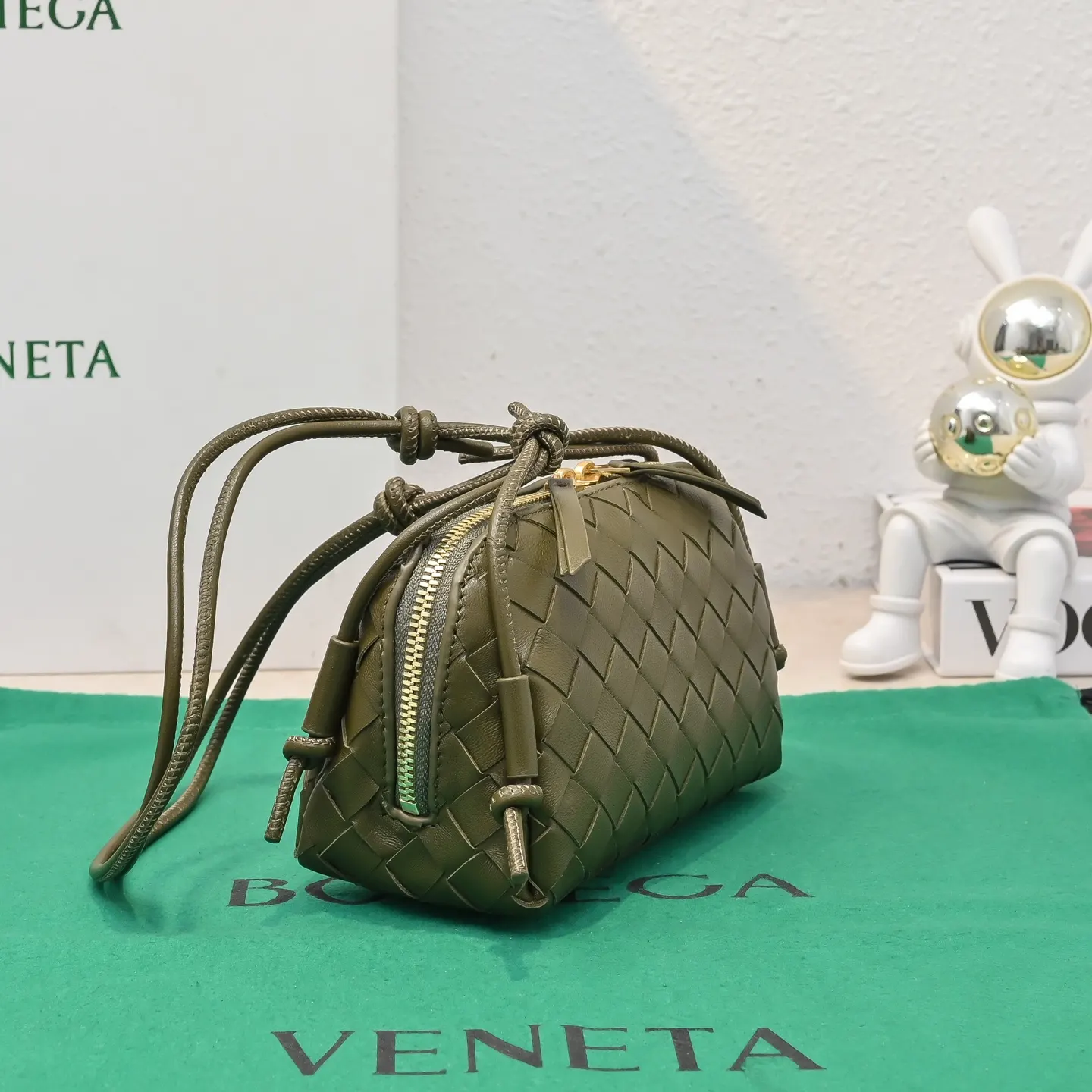 Bottega Veneta 腋下包 復古腋下背款