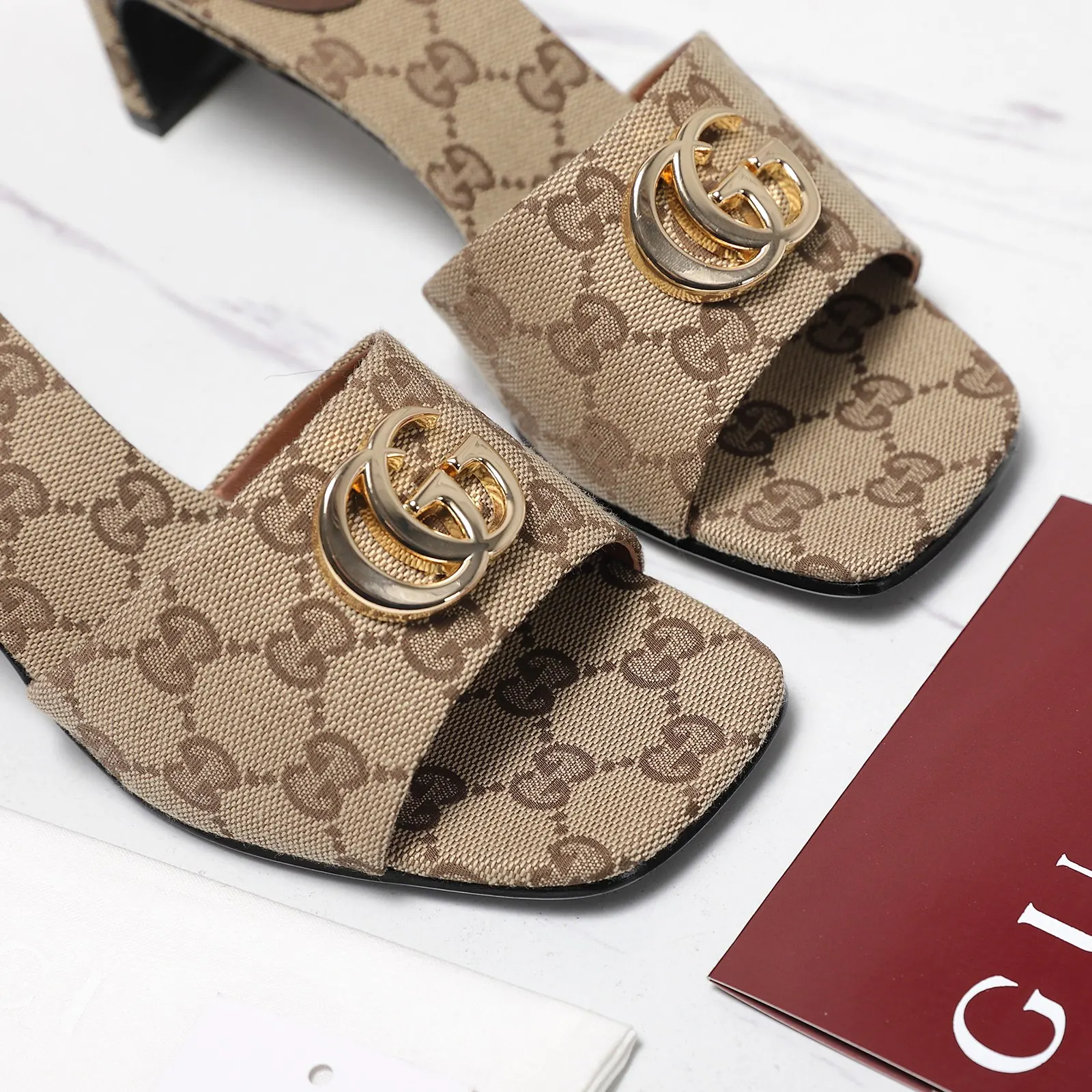 Gucci 高跟鞋