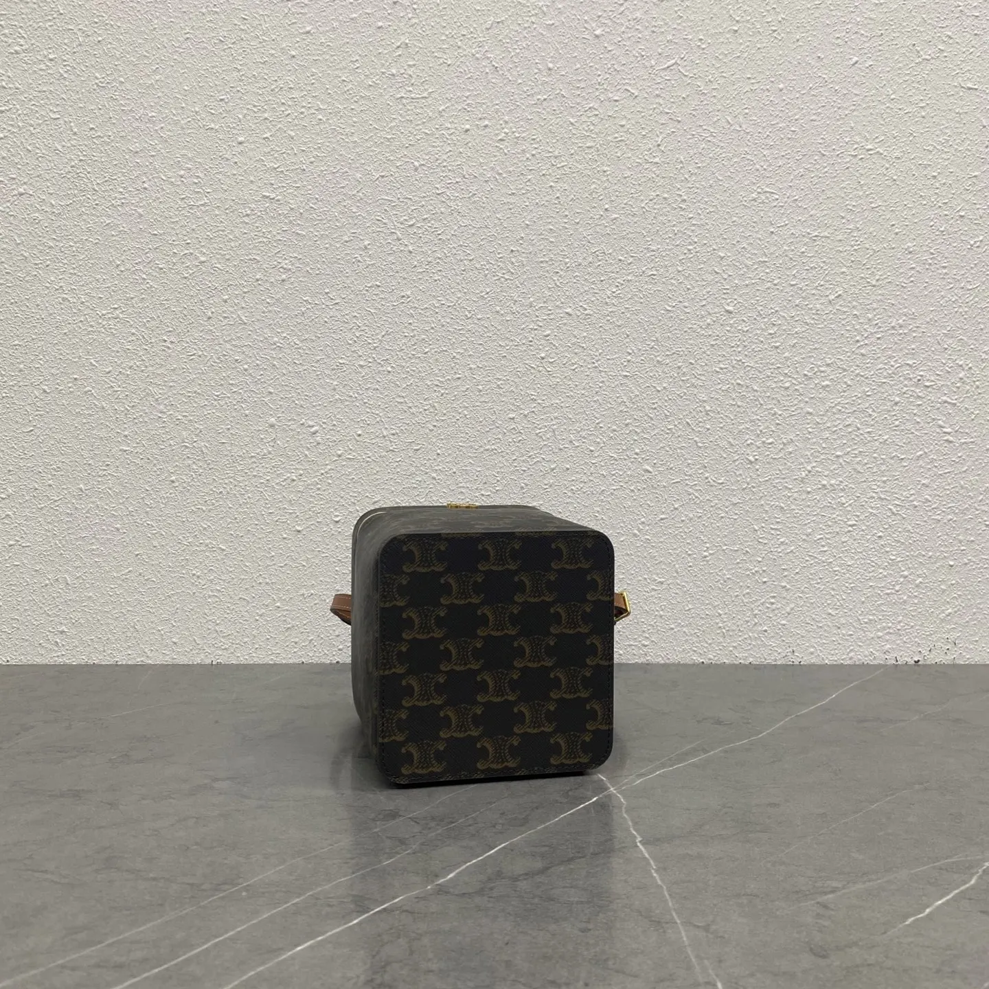 Celine Triomphe 金色 牛皮 單肩包 日常單肩背款